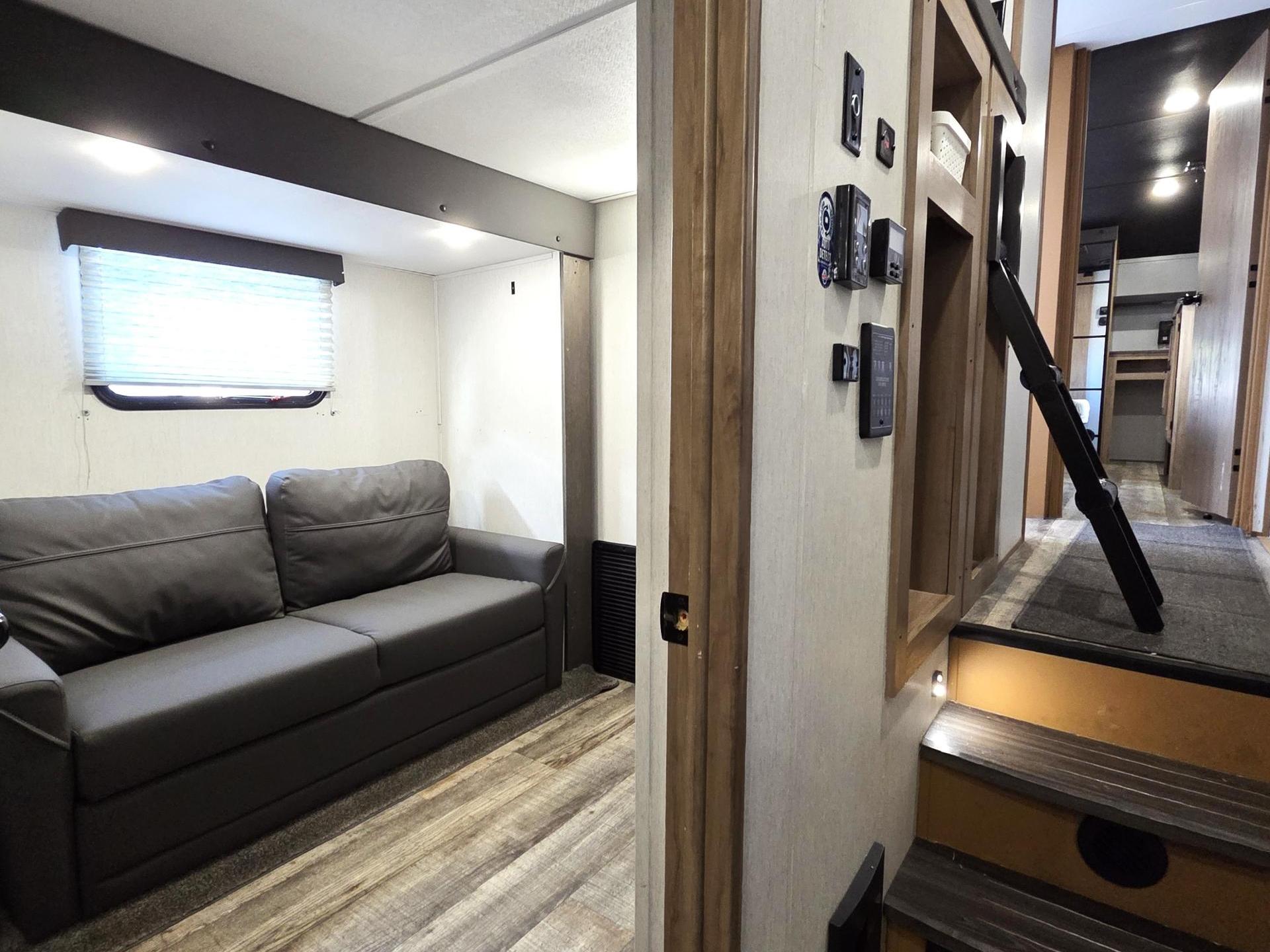 2024 FOREST RIVER ARCTIC WOLF 3660