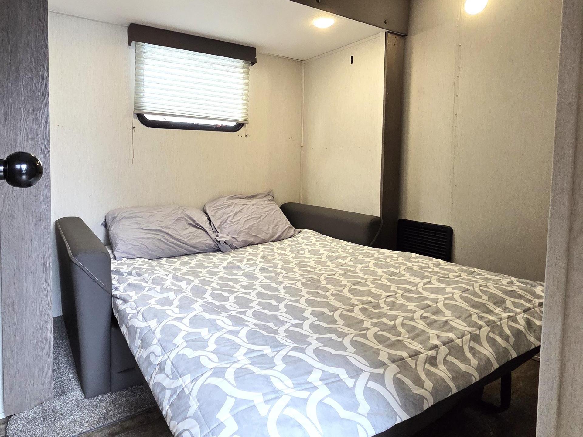 2024 FOREST RIVER ARCTIC WOLF 3660