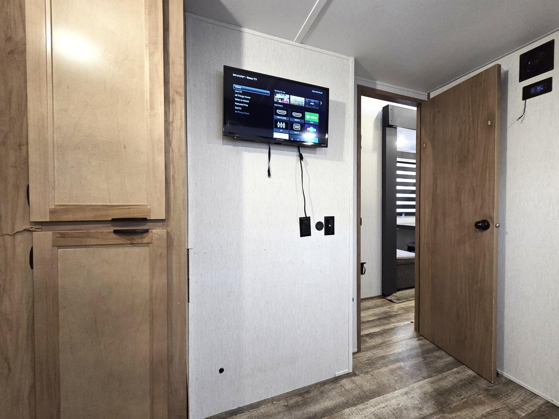 2024 FOREST RIVER ARCTIC WOLF 3660