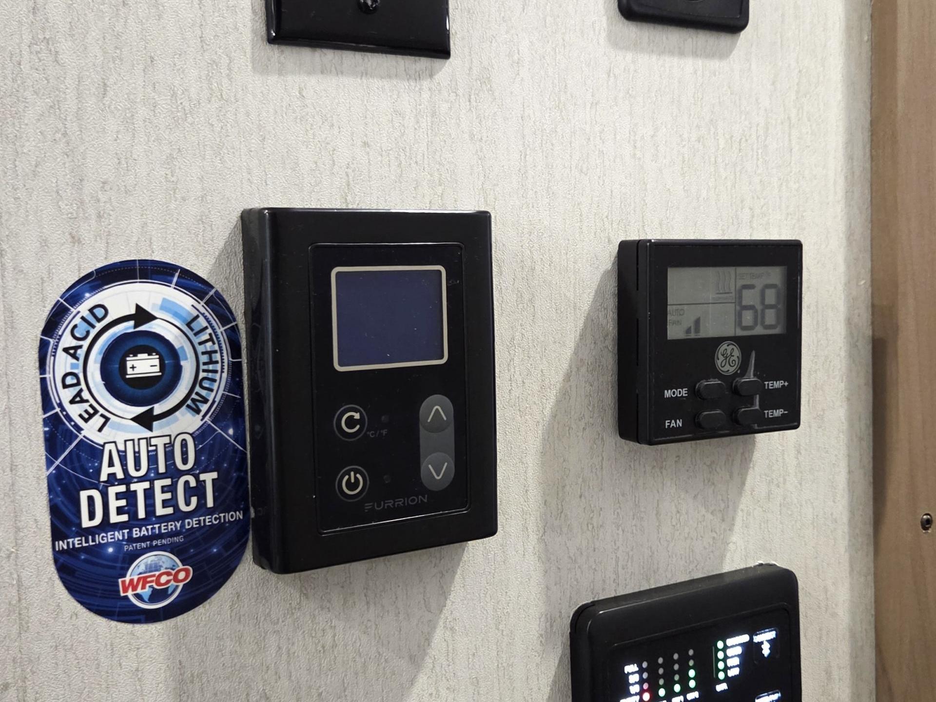 2024 FOREST RIVER ARCTIC WOLF 3660