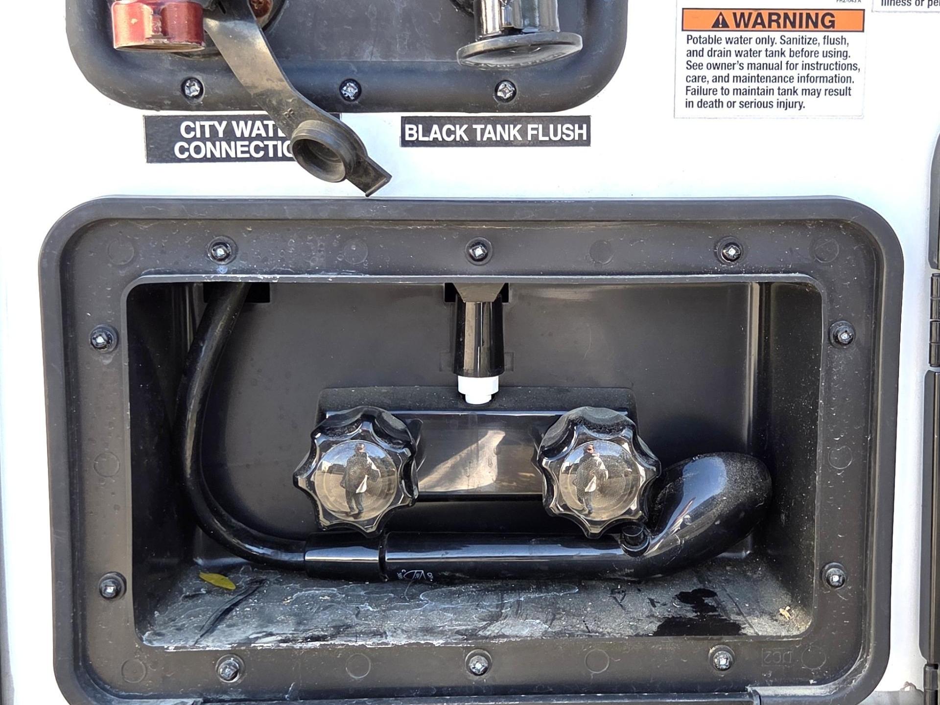 2024 FOREST RIVER ARCTIC WOLF 3660