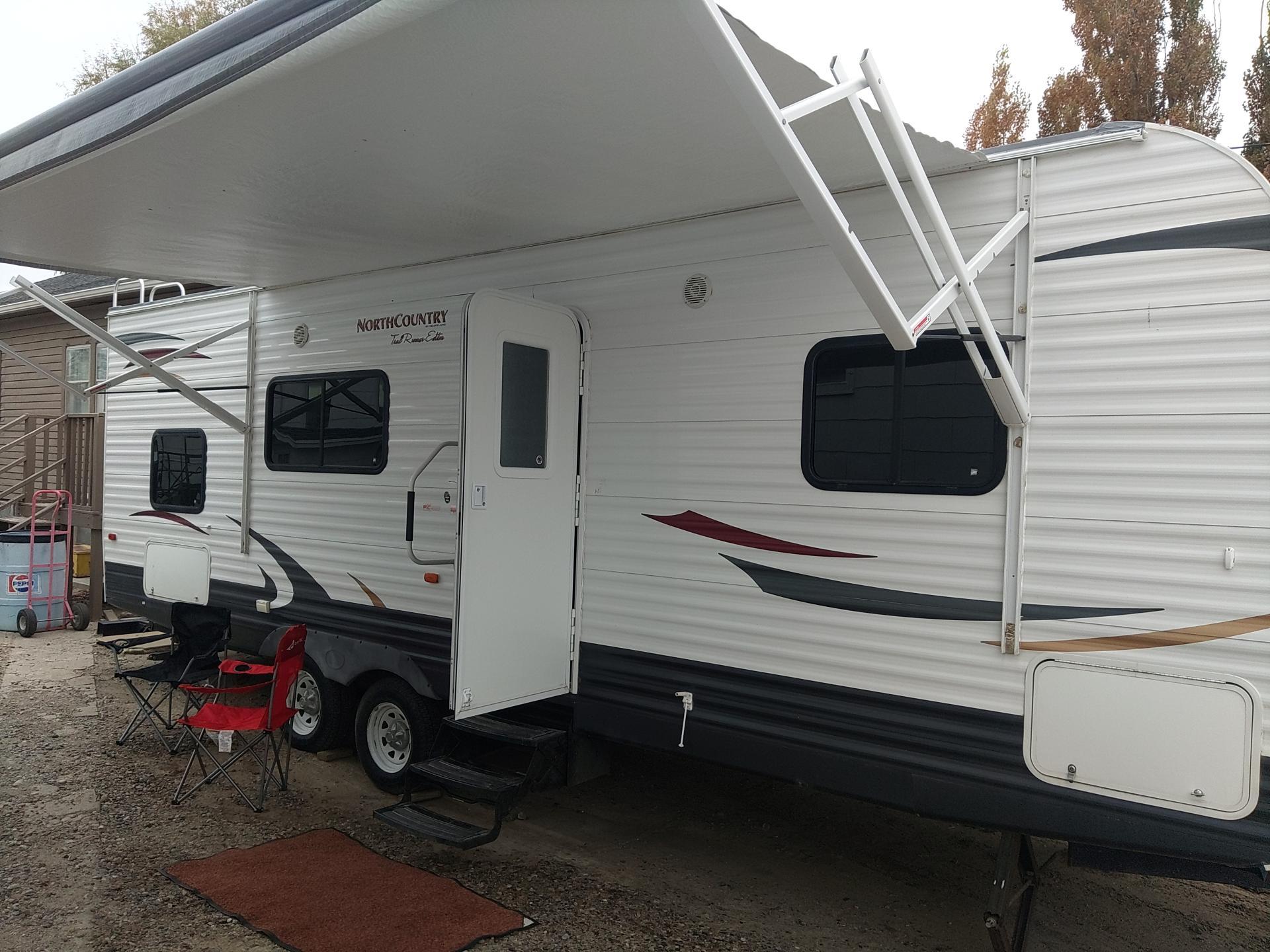 2012 HEARTLAND TRAIL RUNNER 26FQB