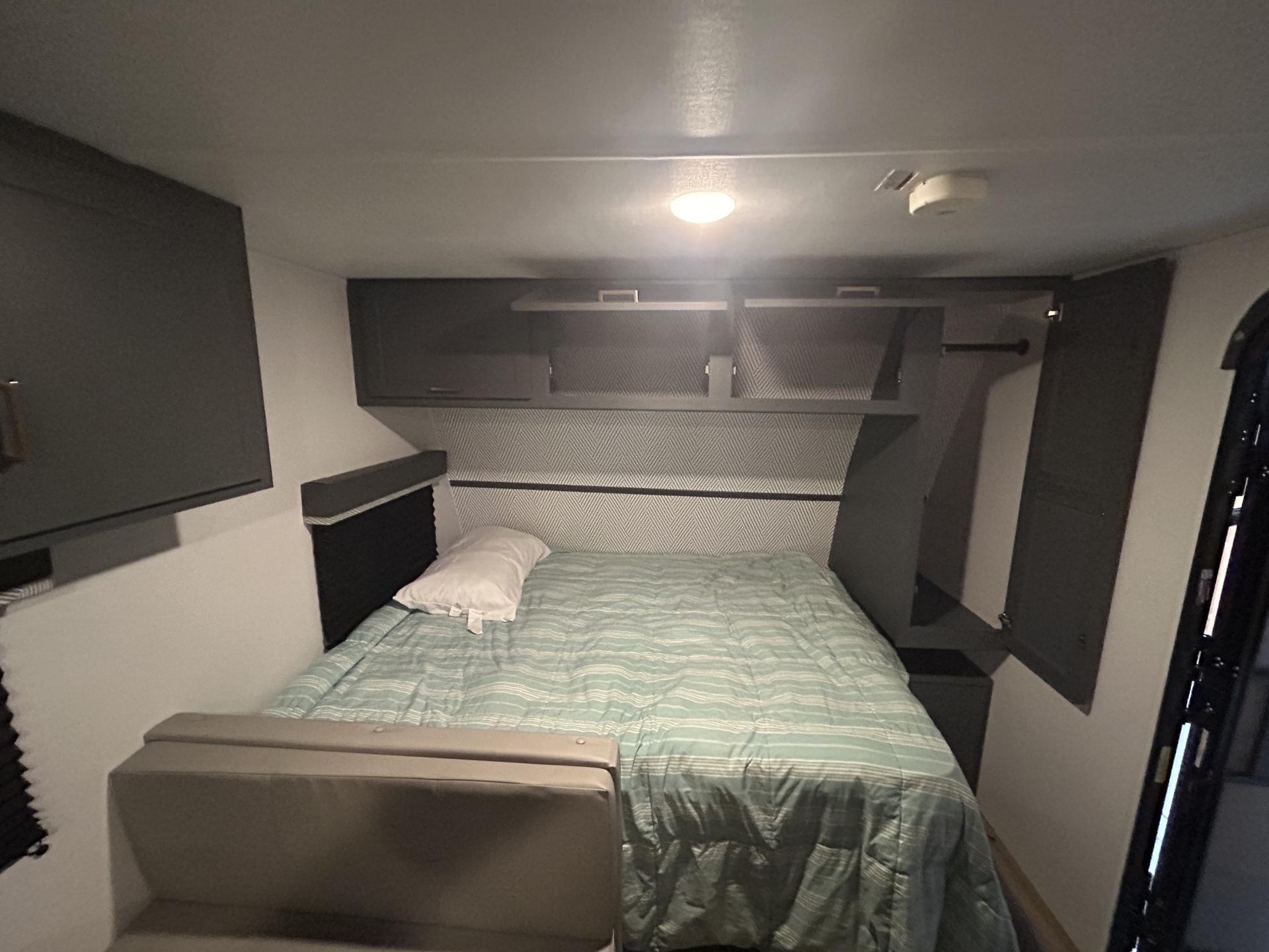 2024 KEYSTONE BULLET CROSSFIRE 1700BH