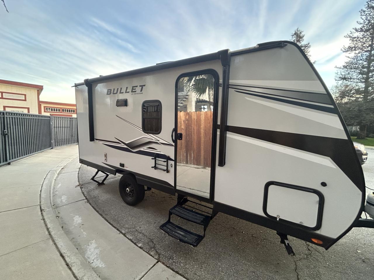 2024 KEYSTONE BULLET CROSSFIRE 1700BH
