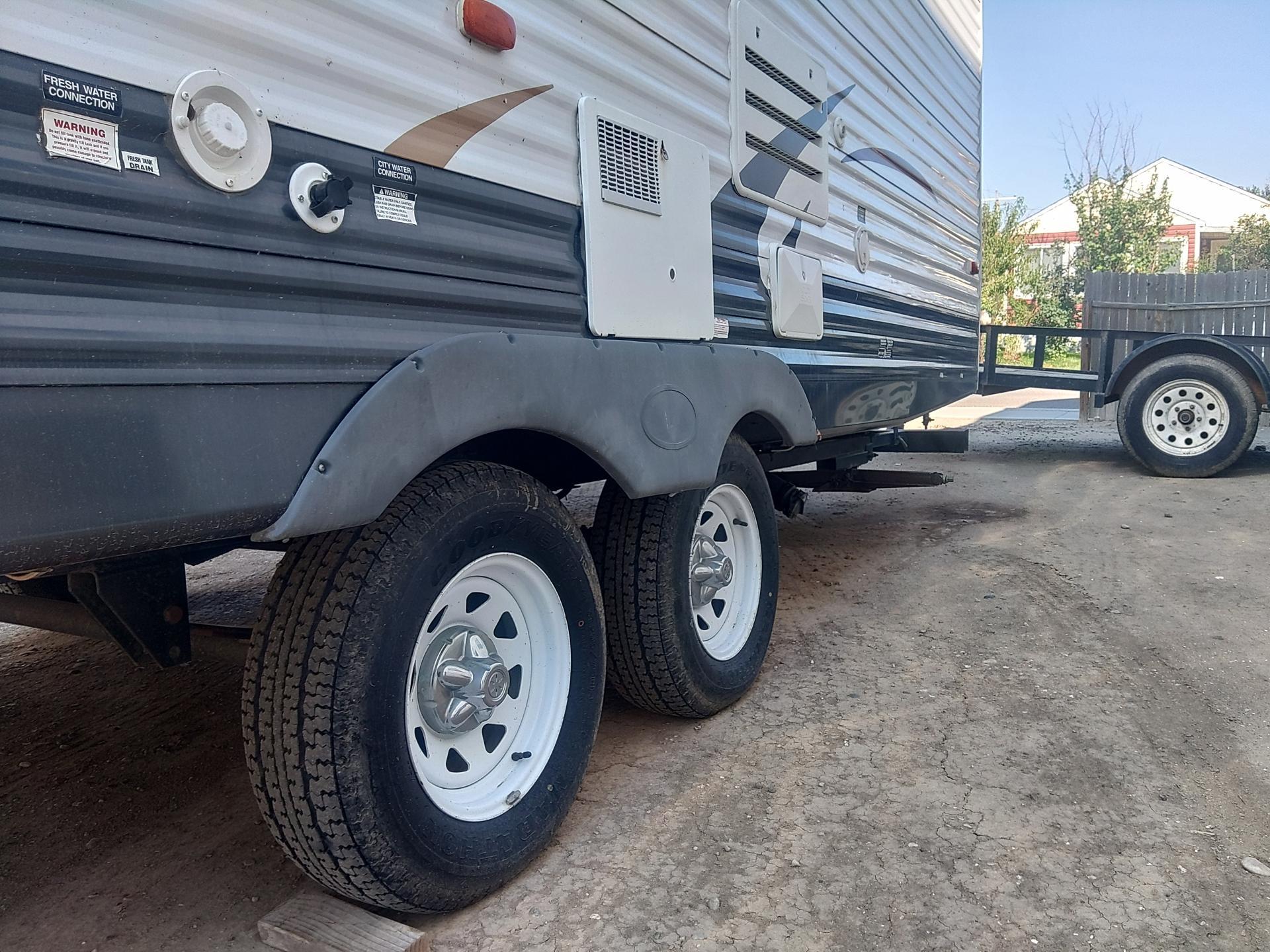 2012 HEARTLAND TRAIL RUNNER 26FQB