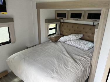 2024 FOREST RIVER FLAGSTAFF MICRO LITE 25FKBS