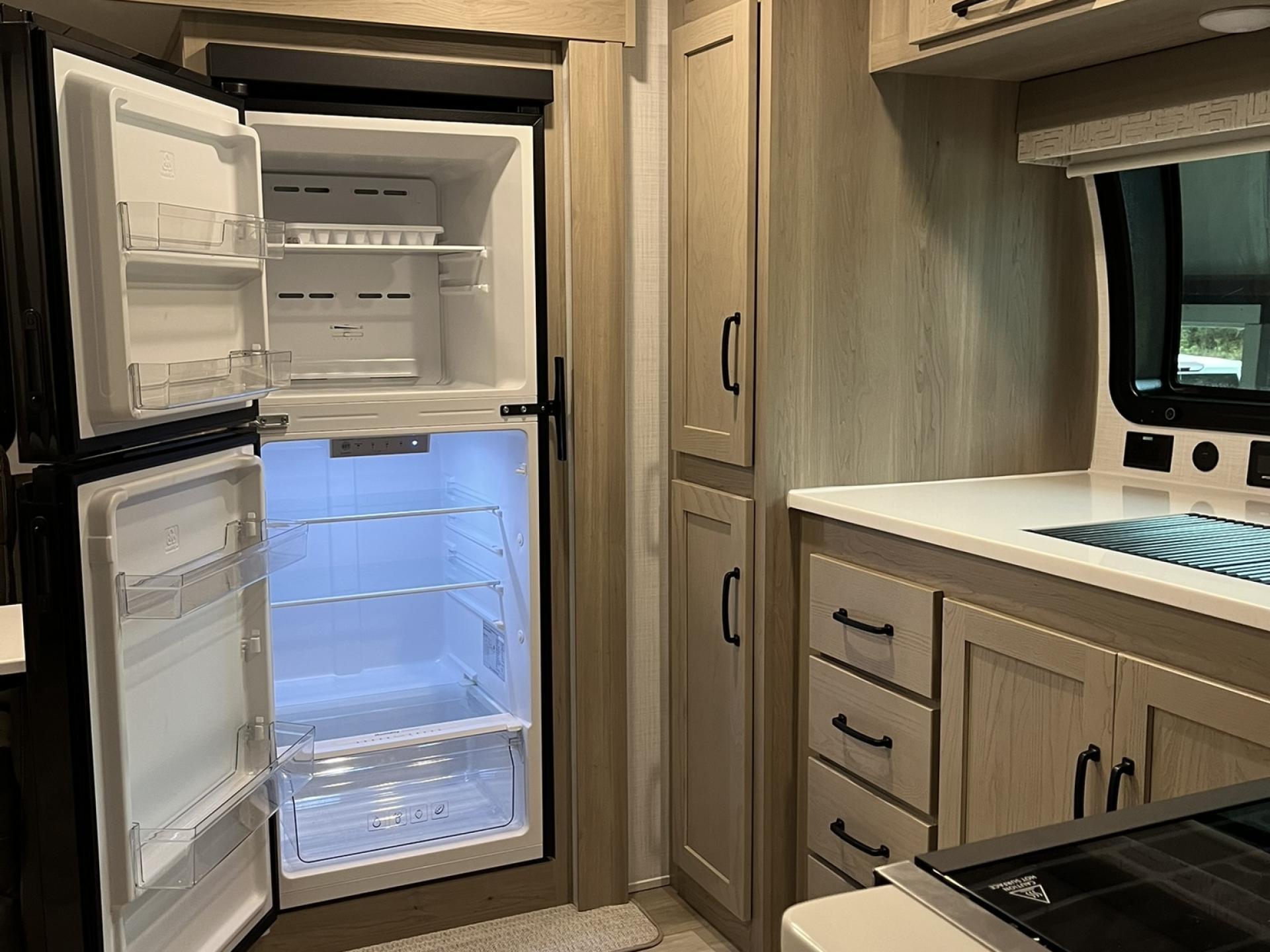 2024 FOREST RIVER FLAGSTAFF MICRO LITE 25FKBS