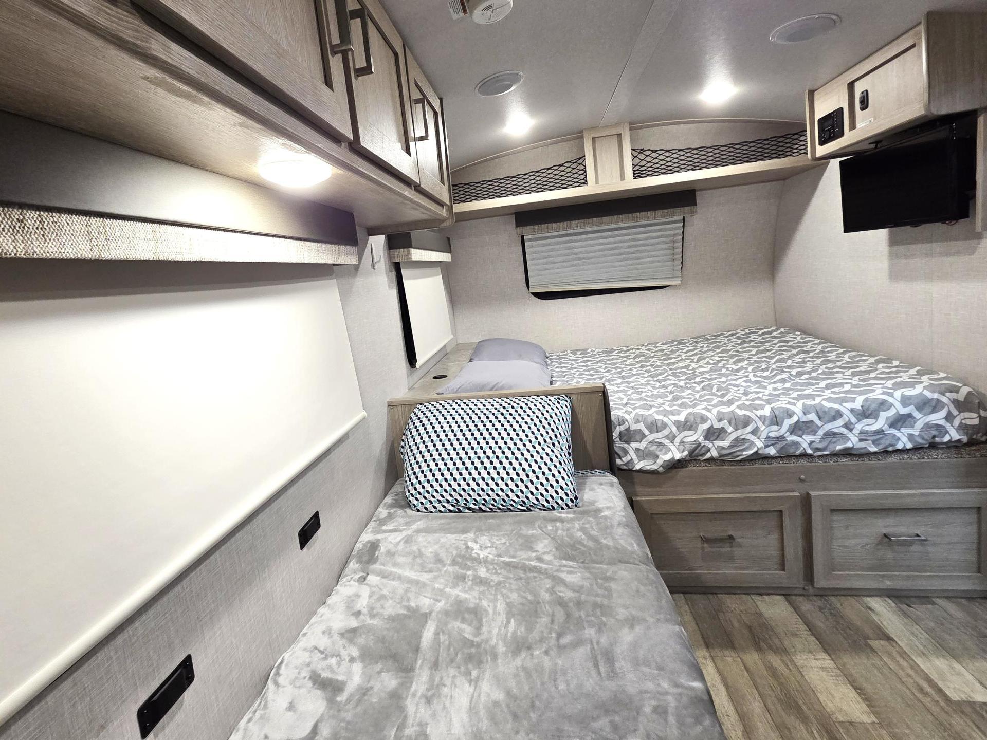 2022 FOREST RIVER FLAGSTAFF E-PRO 19BH