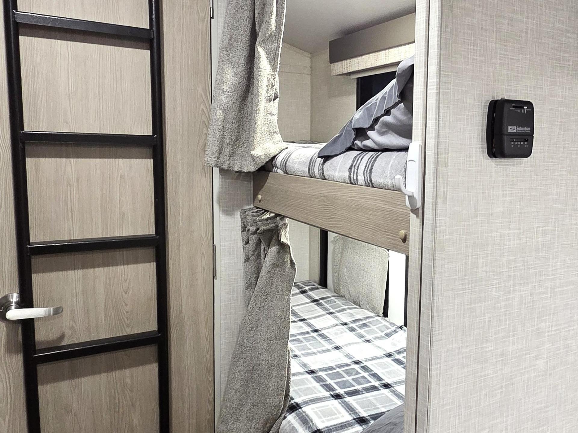 2022 FOREST RIVER FLAGSTAFF E-PRO 19BH