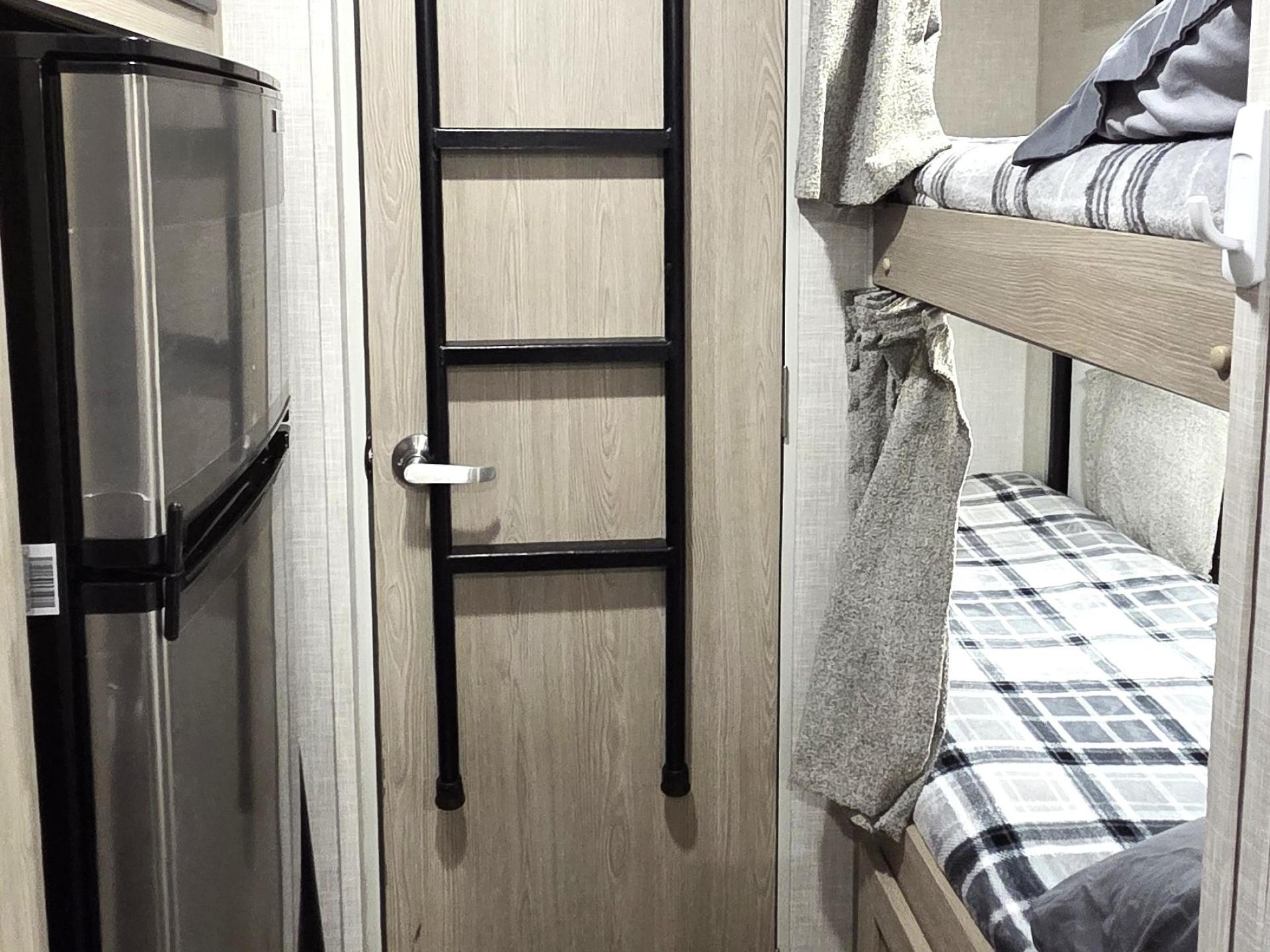 2022 FOREST RIVER FLAGSTAFF E-PRO 19BH