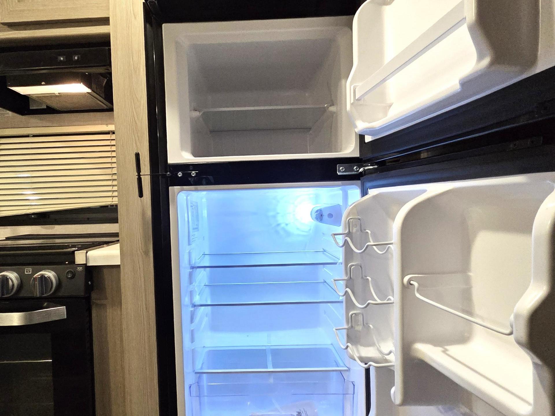 2022 FOREST RIVER FLAGSTAFF E-PRO 19BH