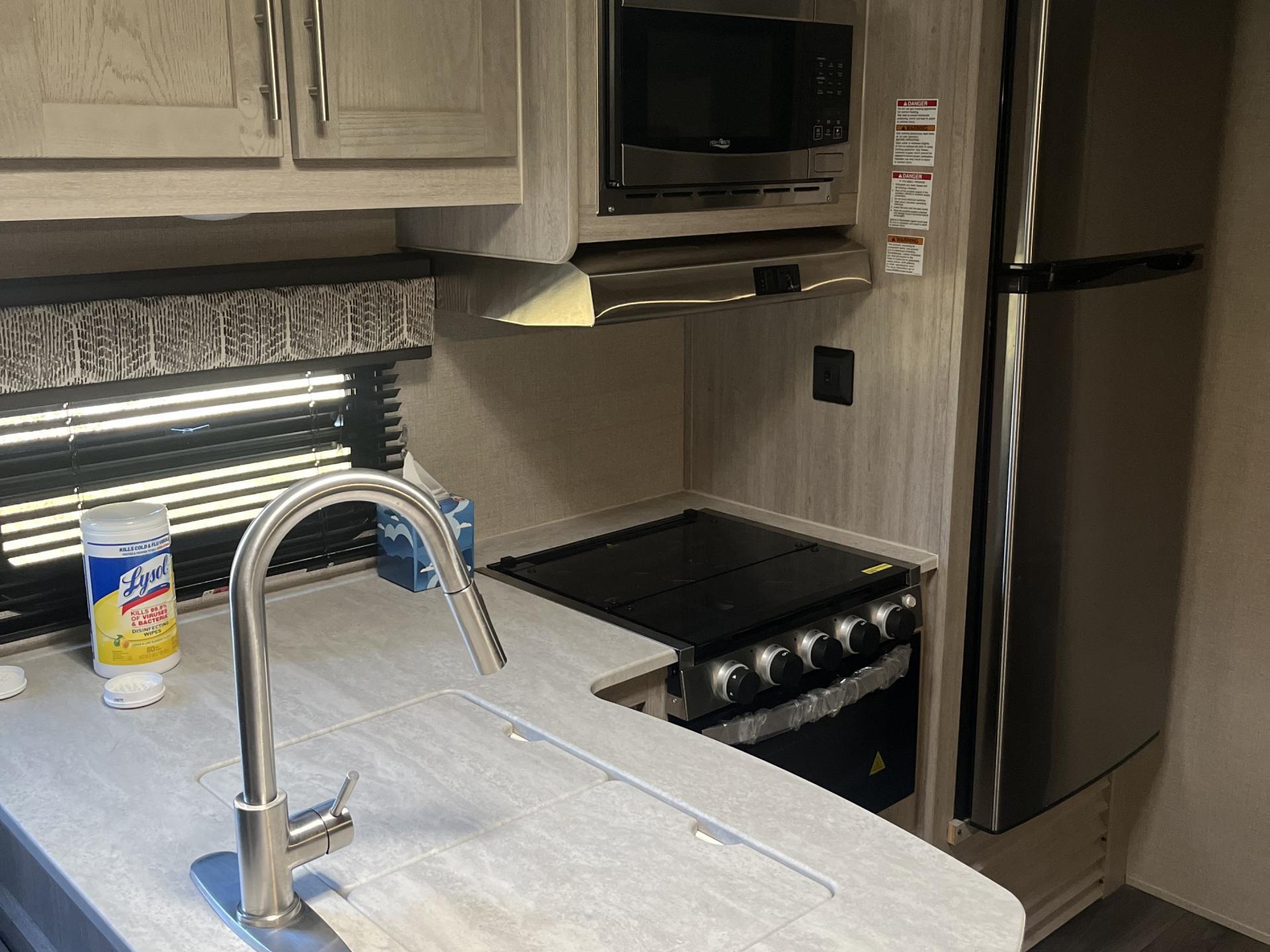 2022 COACHMEN CATALINA LEGACY 343BHTS