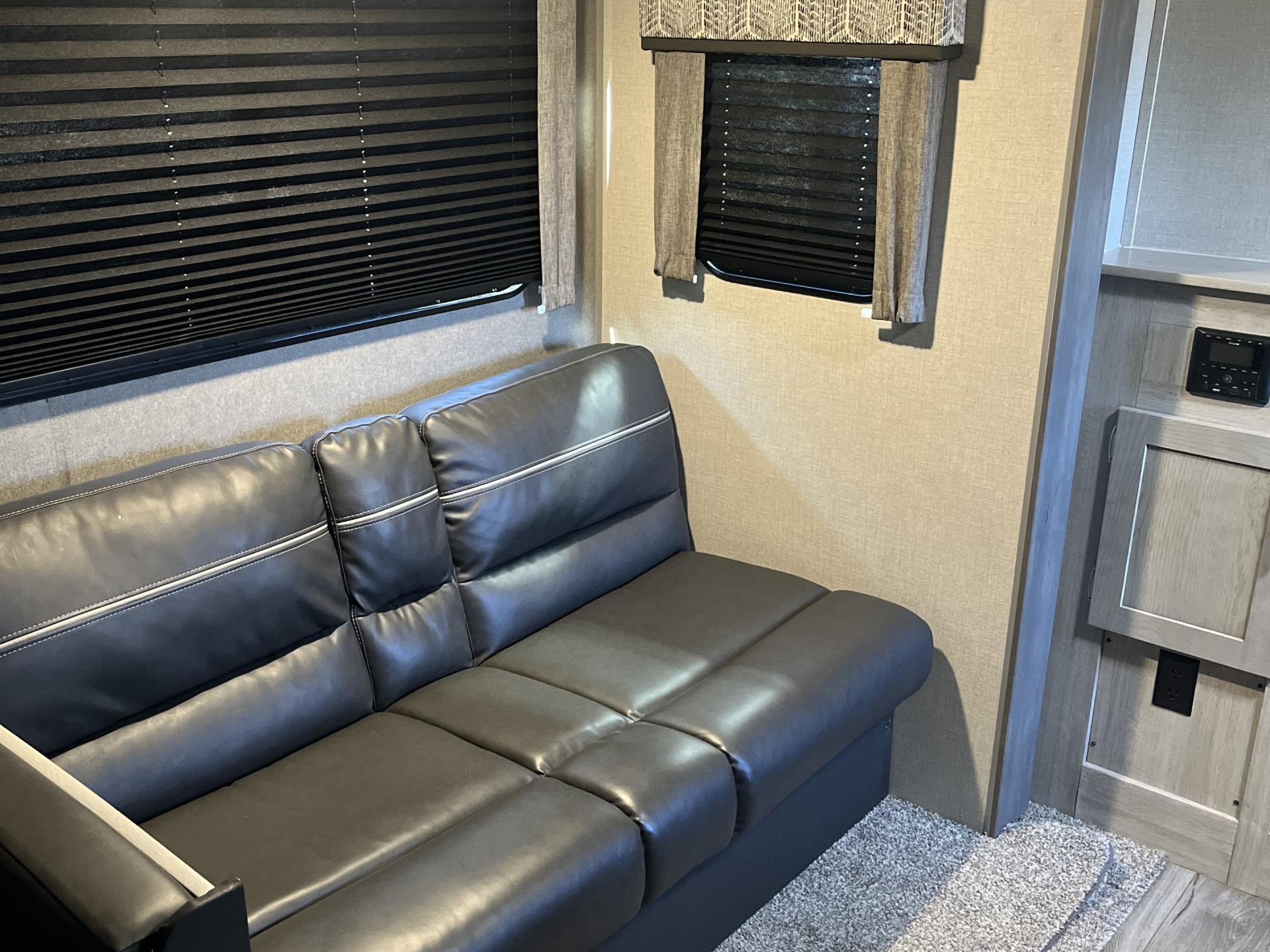 2022 COACHMEN CATALINA LEGACY 343BHTS