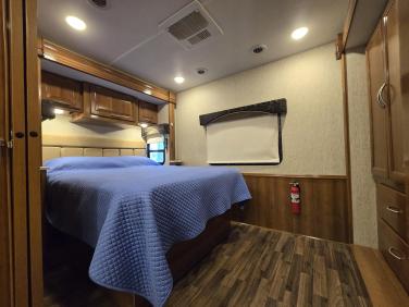 2018 COACHMEN MIRADA 31FW
