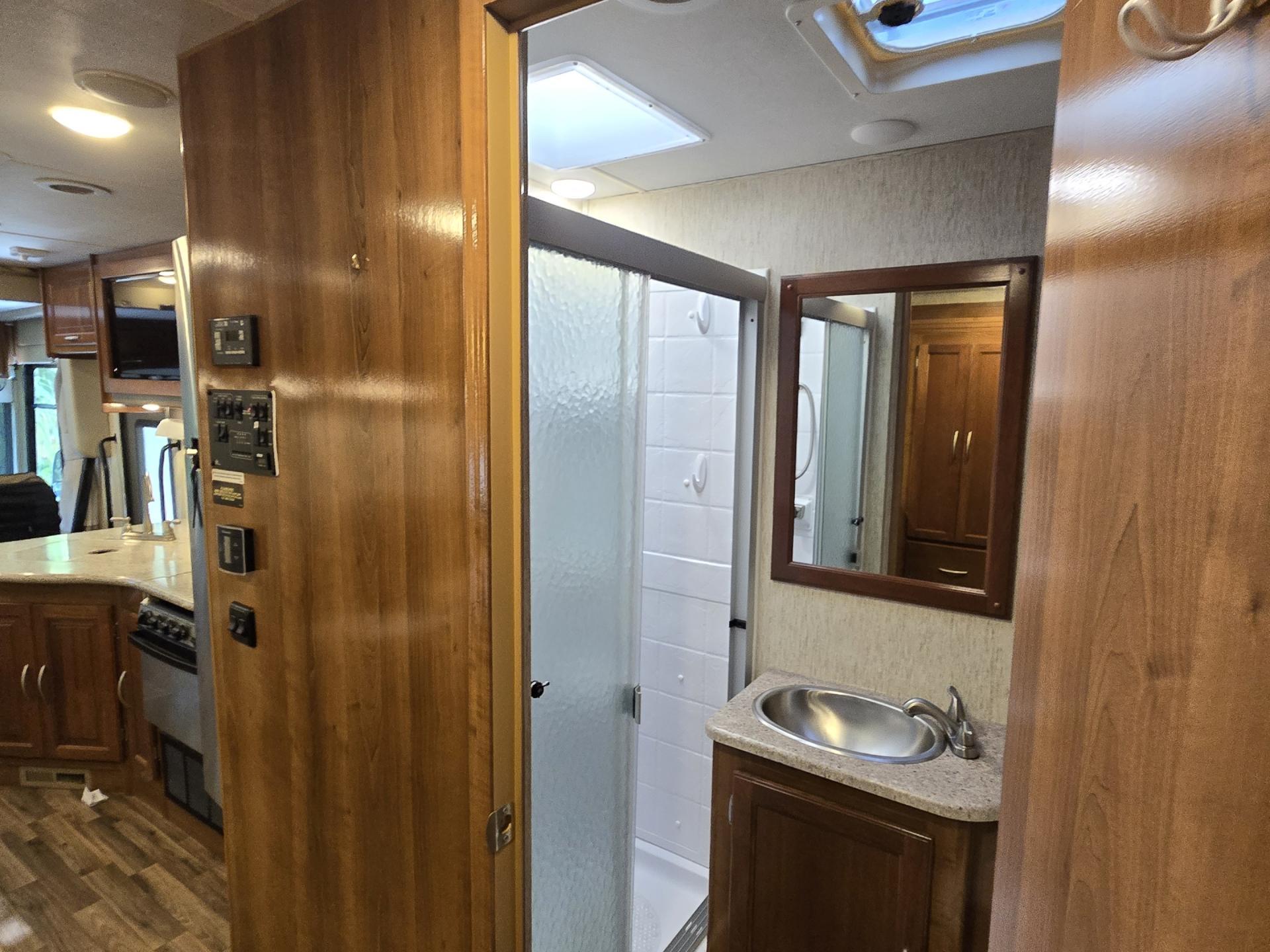 2018 COACHMEN MIRADA 31FW