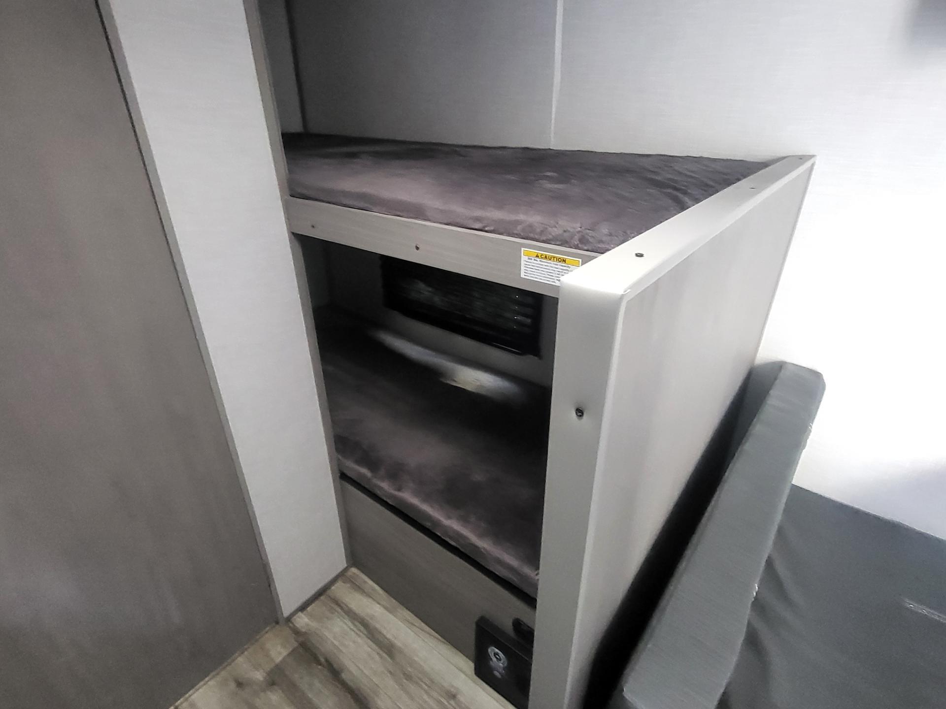 2022 COLEMAN COLEMAN LANTERN LT 17B