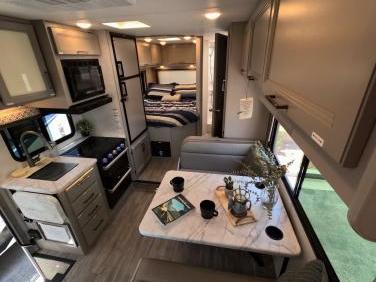 2024 THOR MOTOR COACH COLEMAN 22EQ