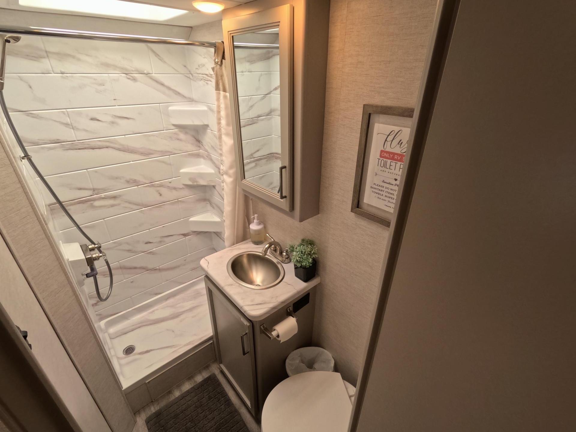 2024 THOR MOTOR COACH COLEMAN 22EQ