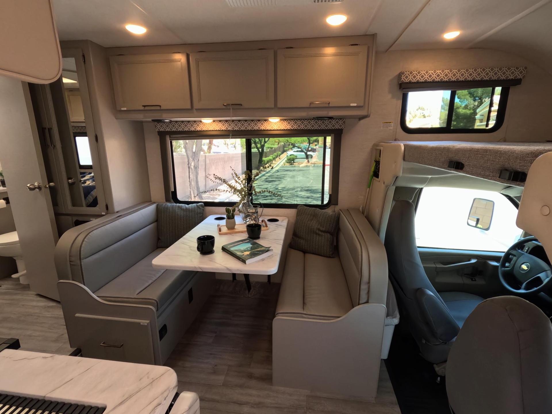 2024 THOR MOTOR COACH COLEMAN 22EQ