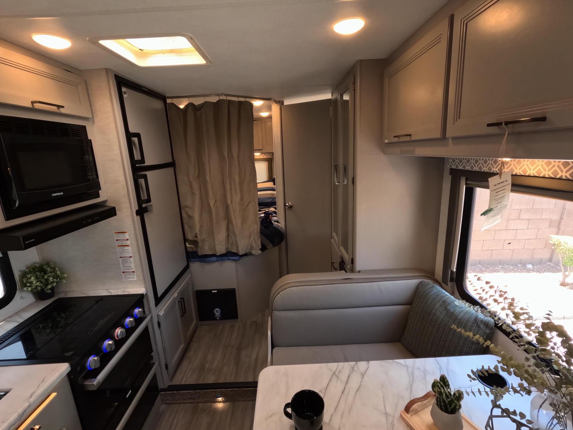 2024 THOR MOTOR COACH COLEMAN 22EQ