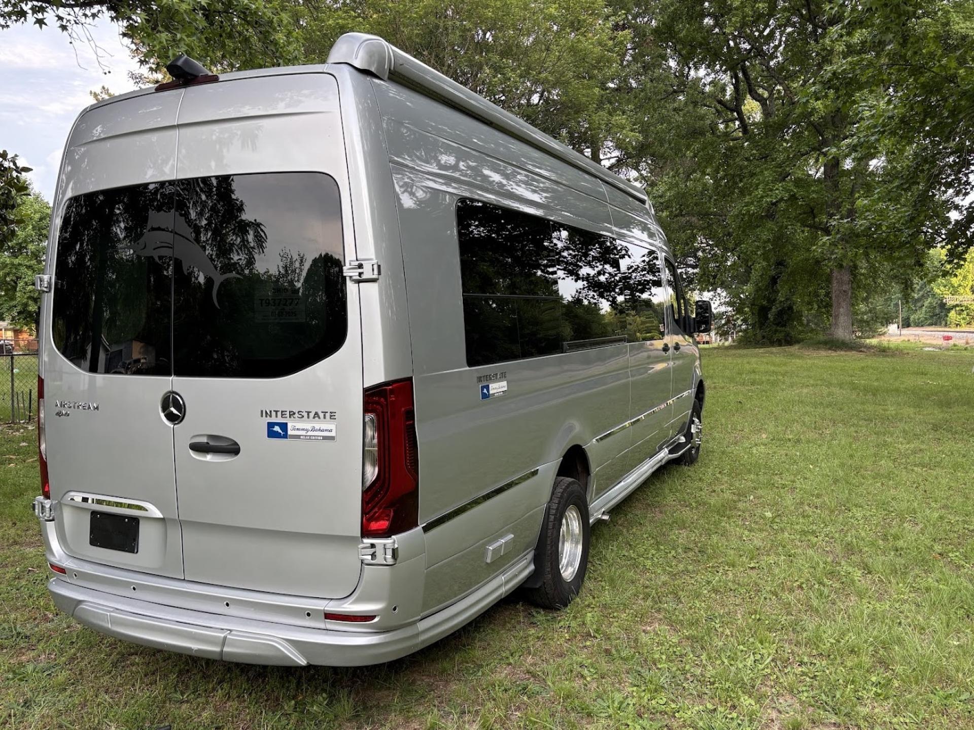 2020 AIRSTREAM INTERSTATE TOMMY BAHAMA EDITION LOUNGE EXT 4WD