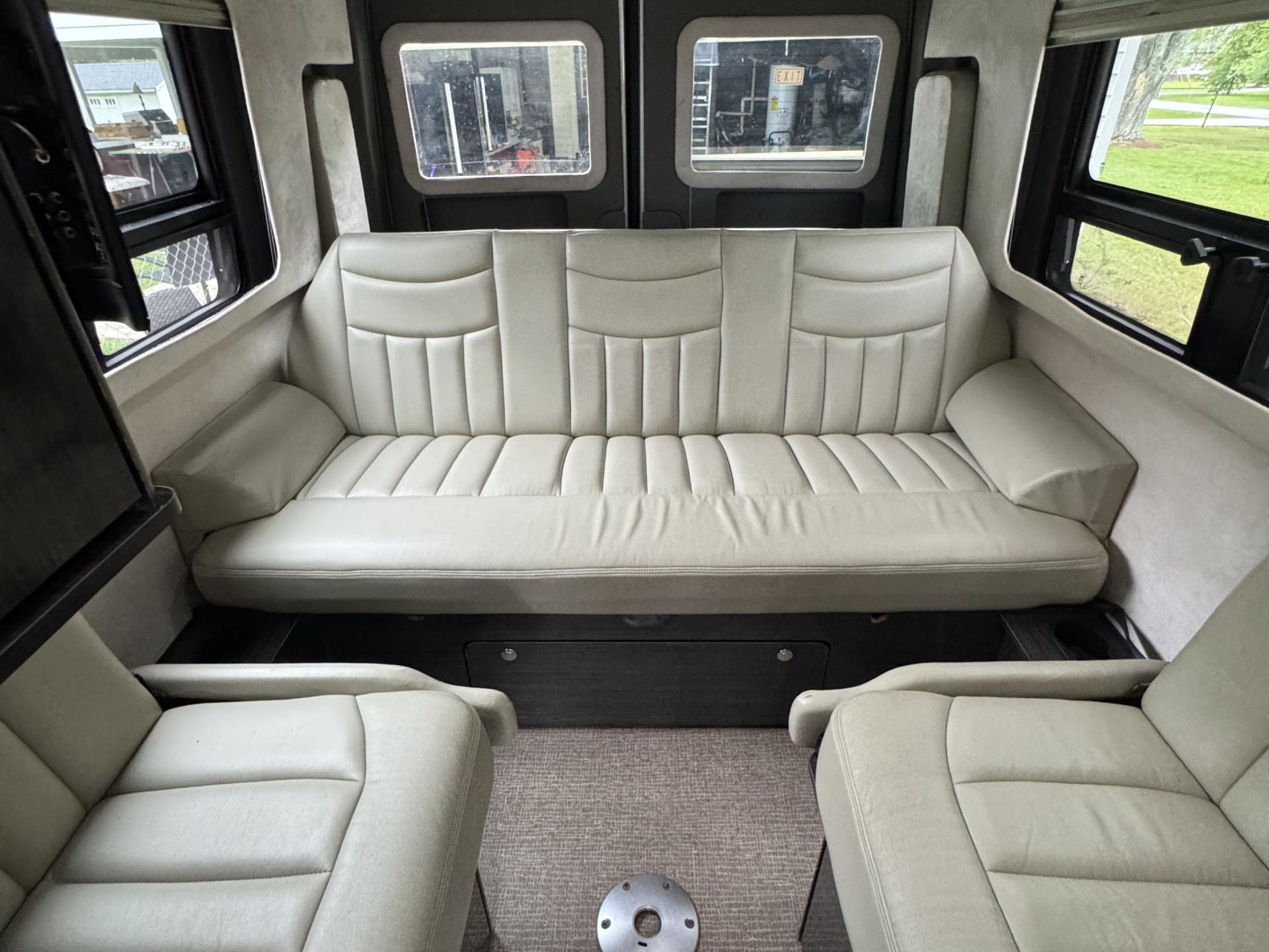 2013 AIRSTREAM INTERSTATE 3500 EXT LOUNGE