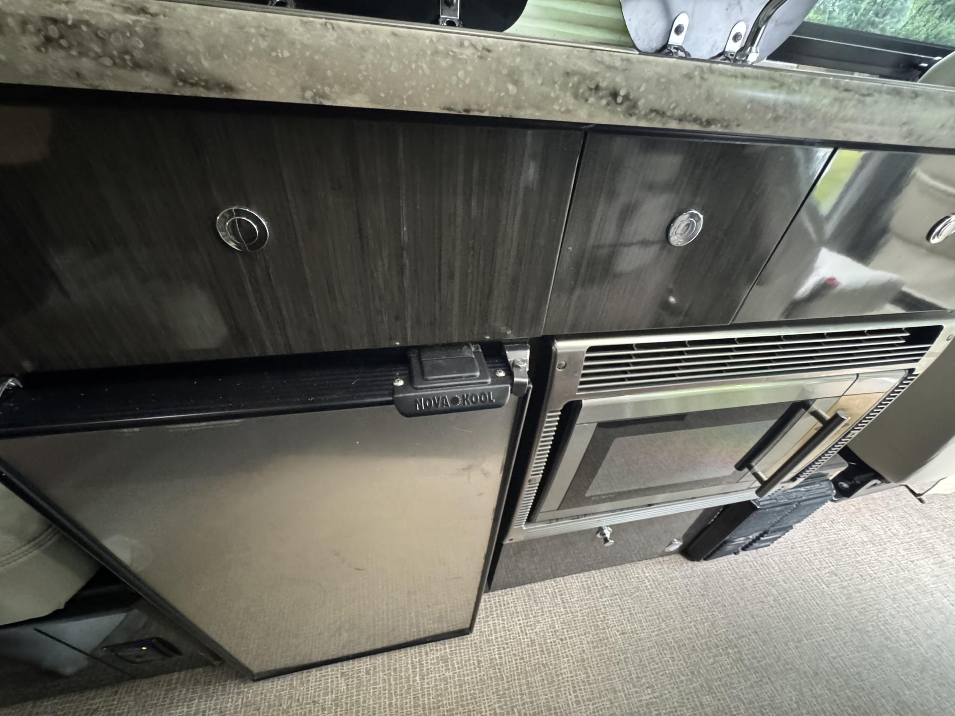 2013 AIRSTREAM INTERSTATE 3500 EXT LOUNGE