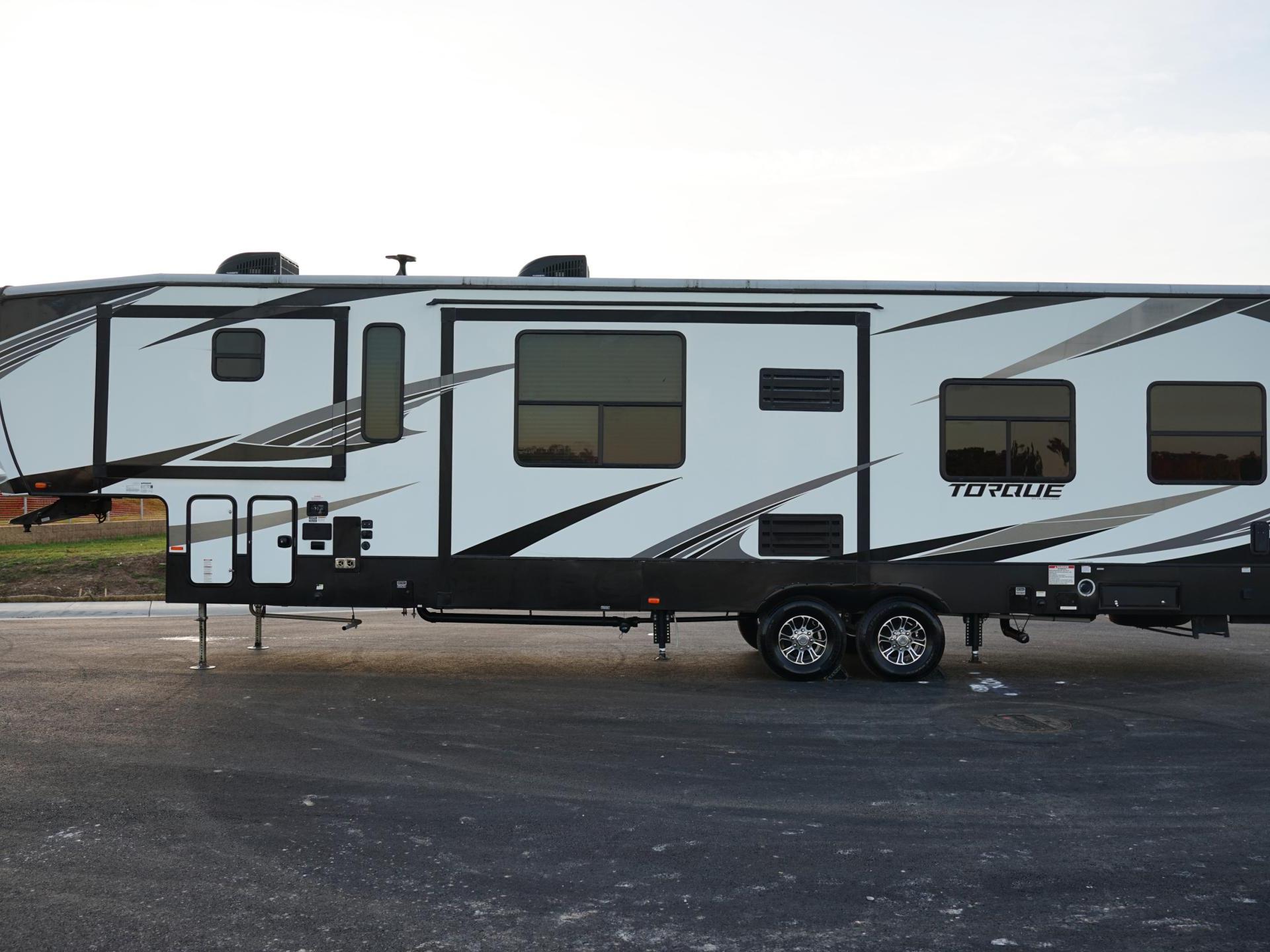 2019 HEARTLAND TORQUE 371