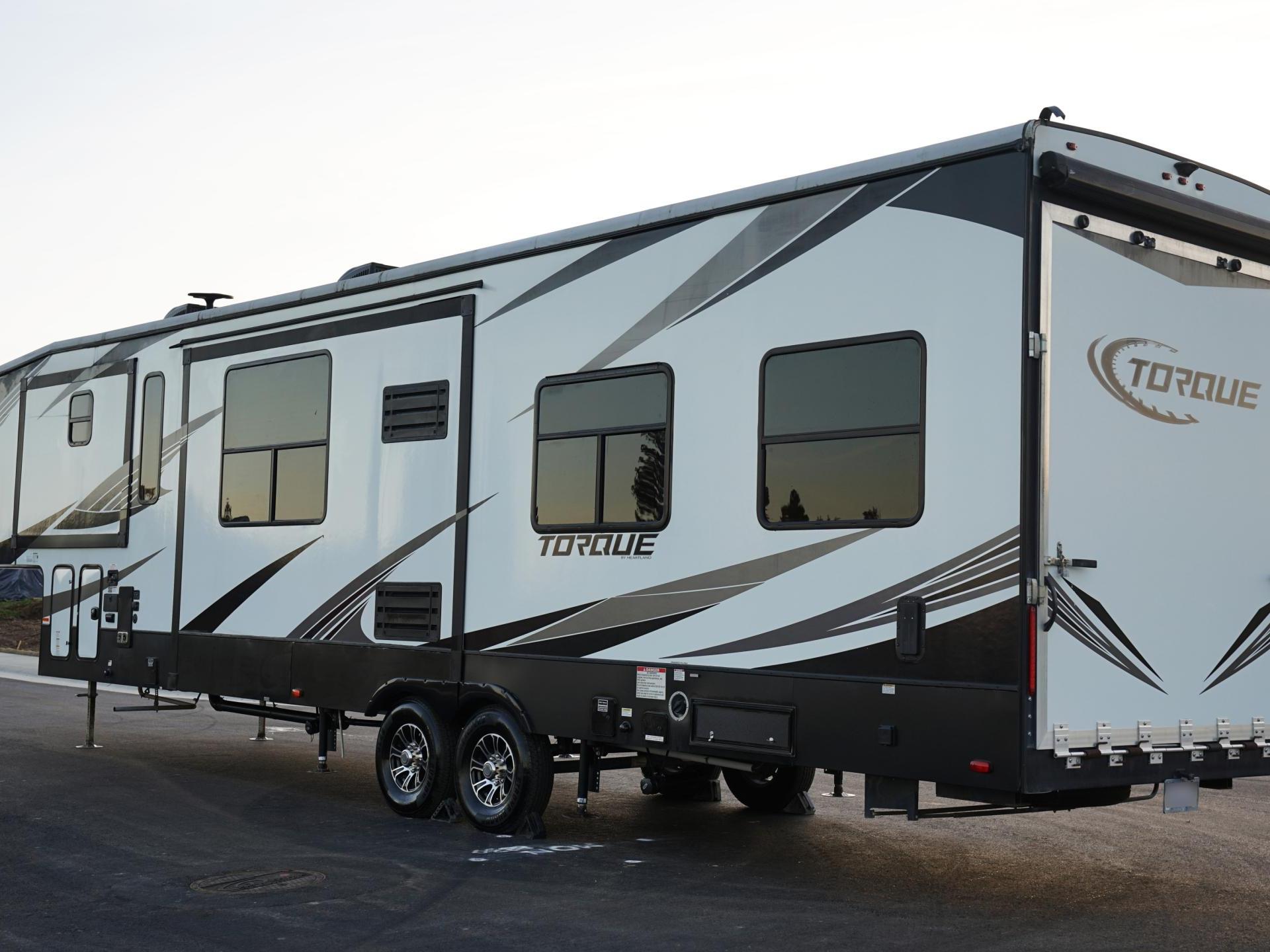 2019 HEARTLAND TORQUE 371
