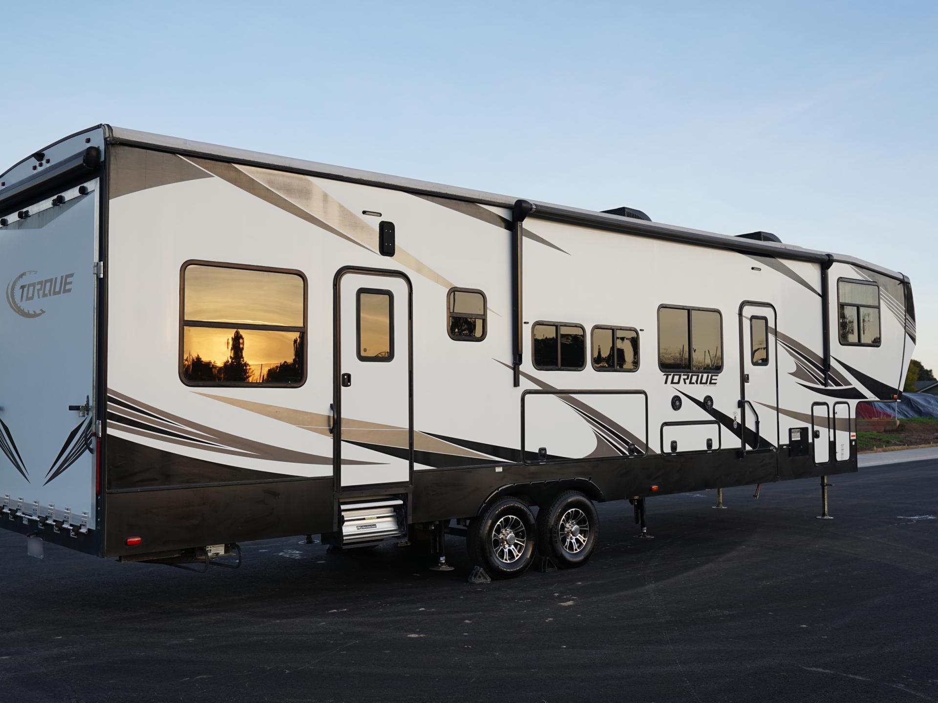 2019 HEARTLAND TORQUE 371