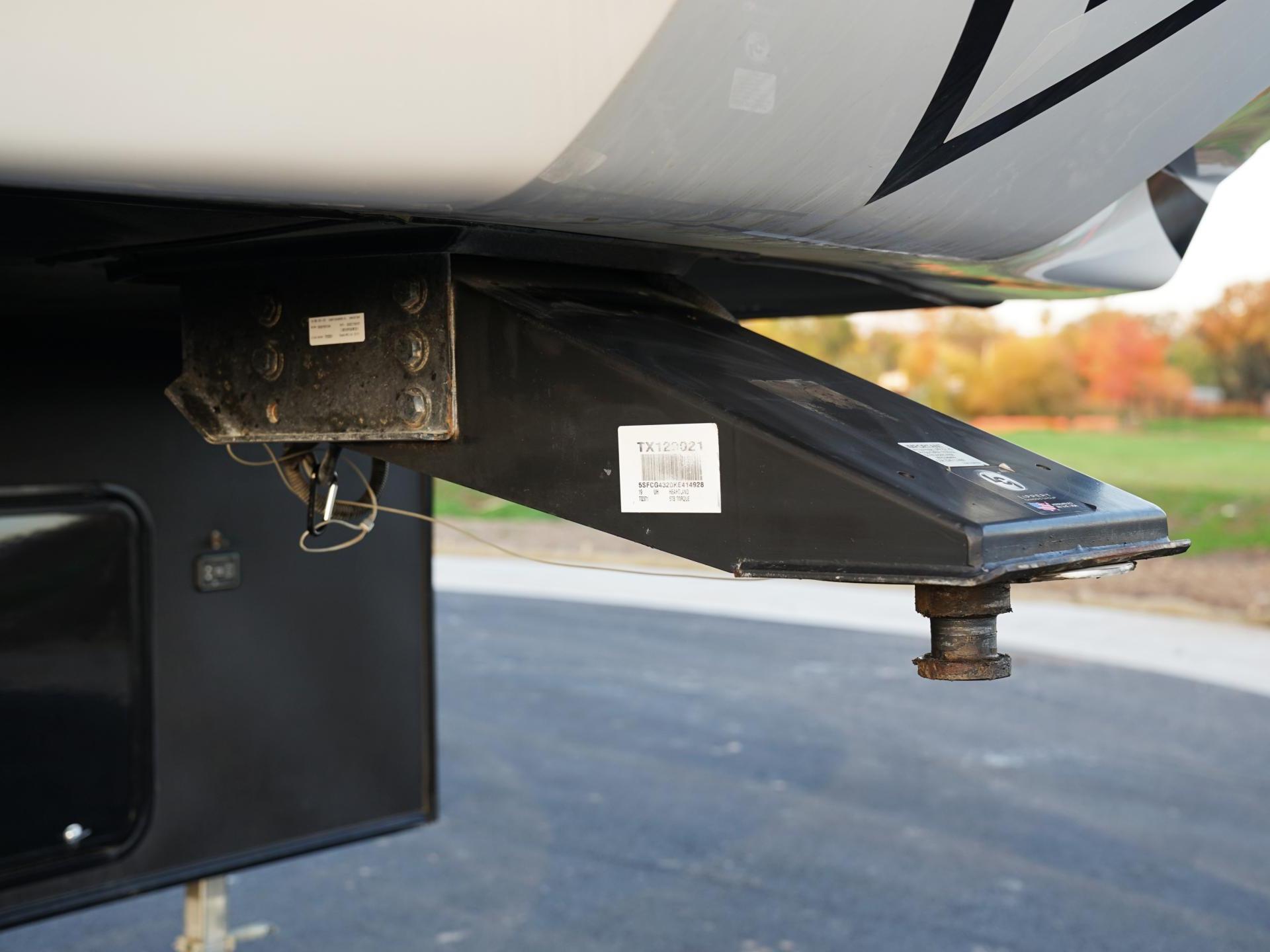 2019 HEARTLAND TORQUE 371