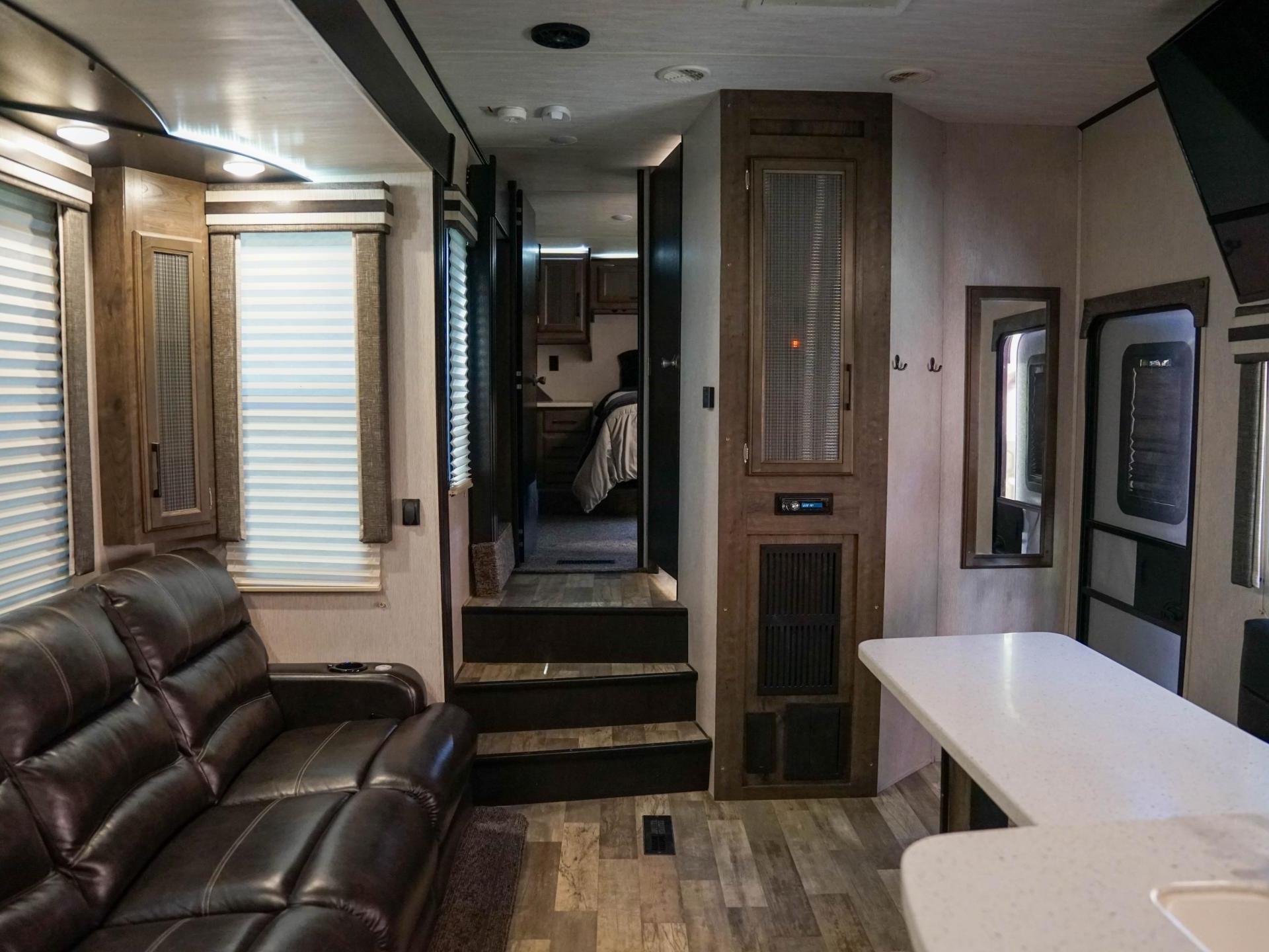 2019 HEARTLAND TORQUE 371