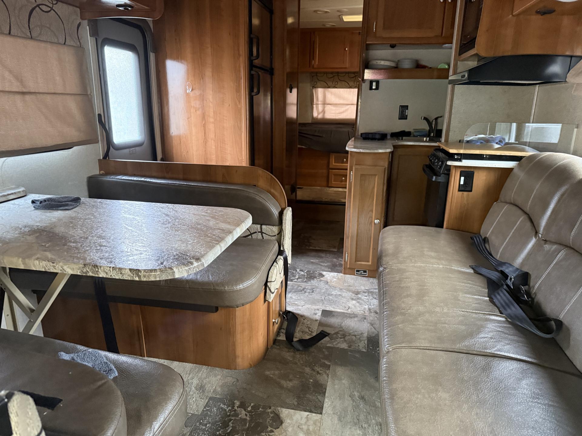 2019 COACHMEN LEPRECHAUN 260QB