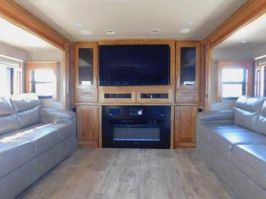 2018 VANLEIGH VILANO 375FL