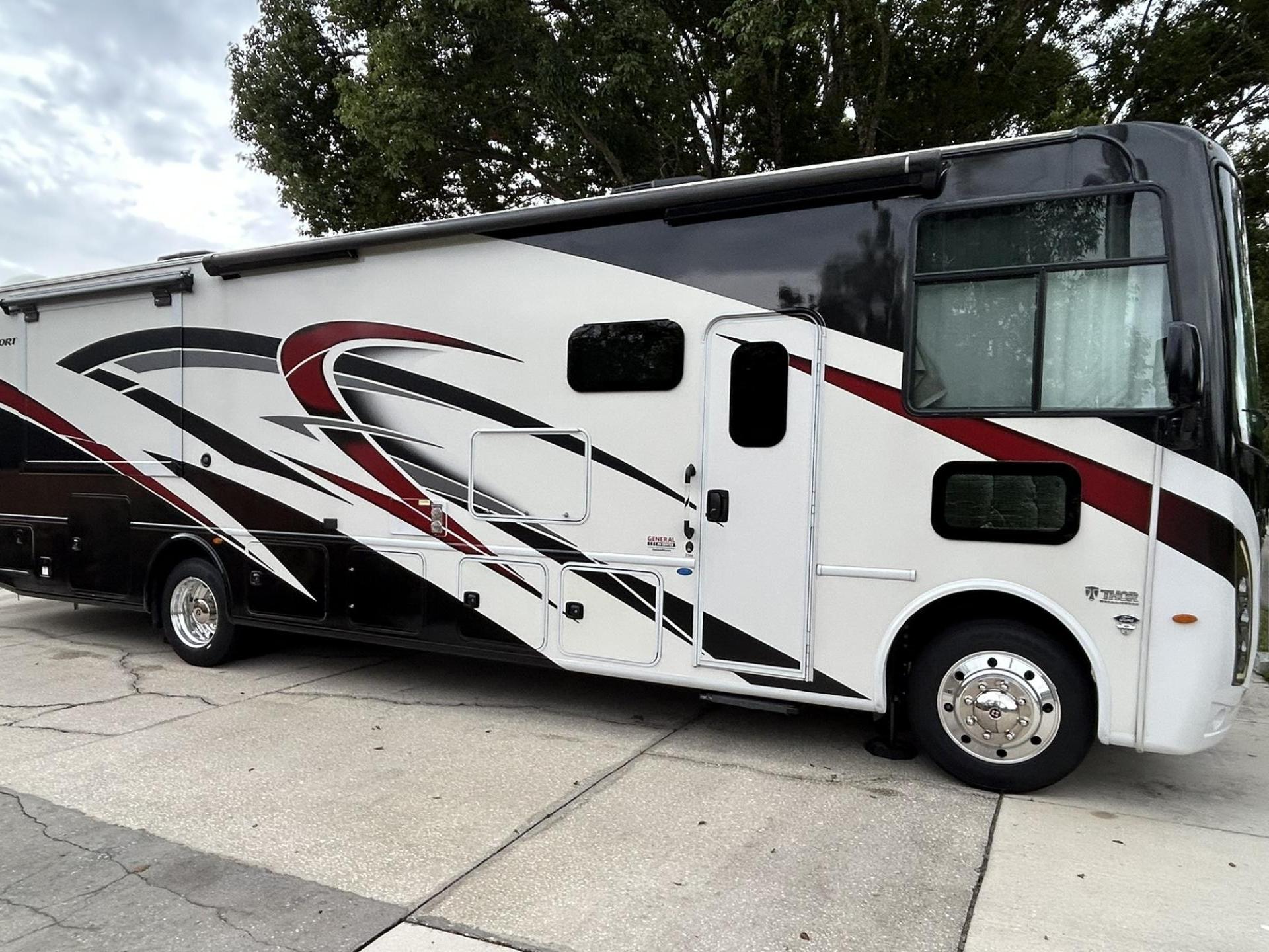 2023 THOR MOTOR COACH WINDSPORT 35M