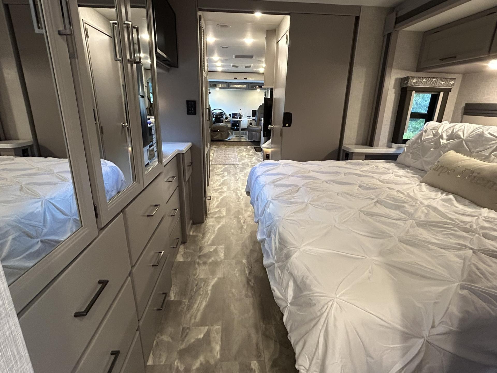 2023 THOR MOTOR COACH WINDSPORT 35M