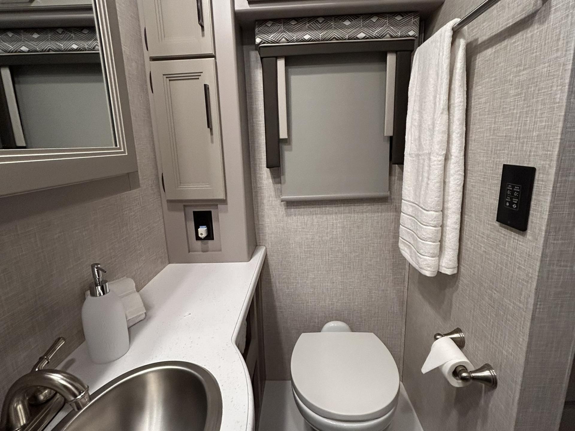 2023 THOR MOTOR COACH WINDSPORT 35M