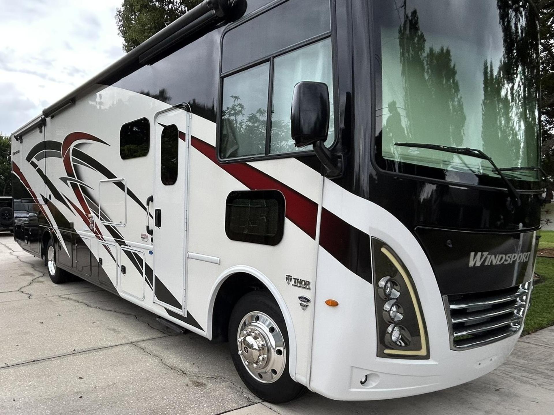 2023 THOR MOTOR COACH WINDSPORT 35M