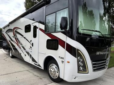 2023 THOR MOTOR COACH WINDSPORT 35M