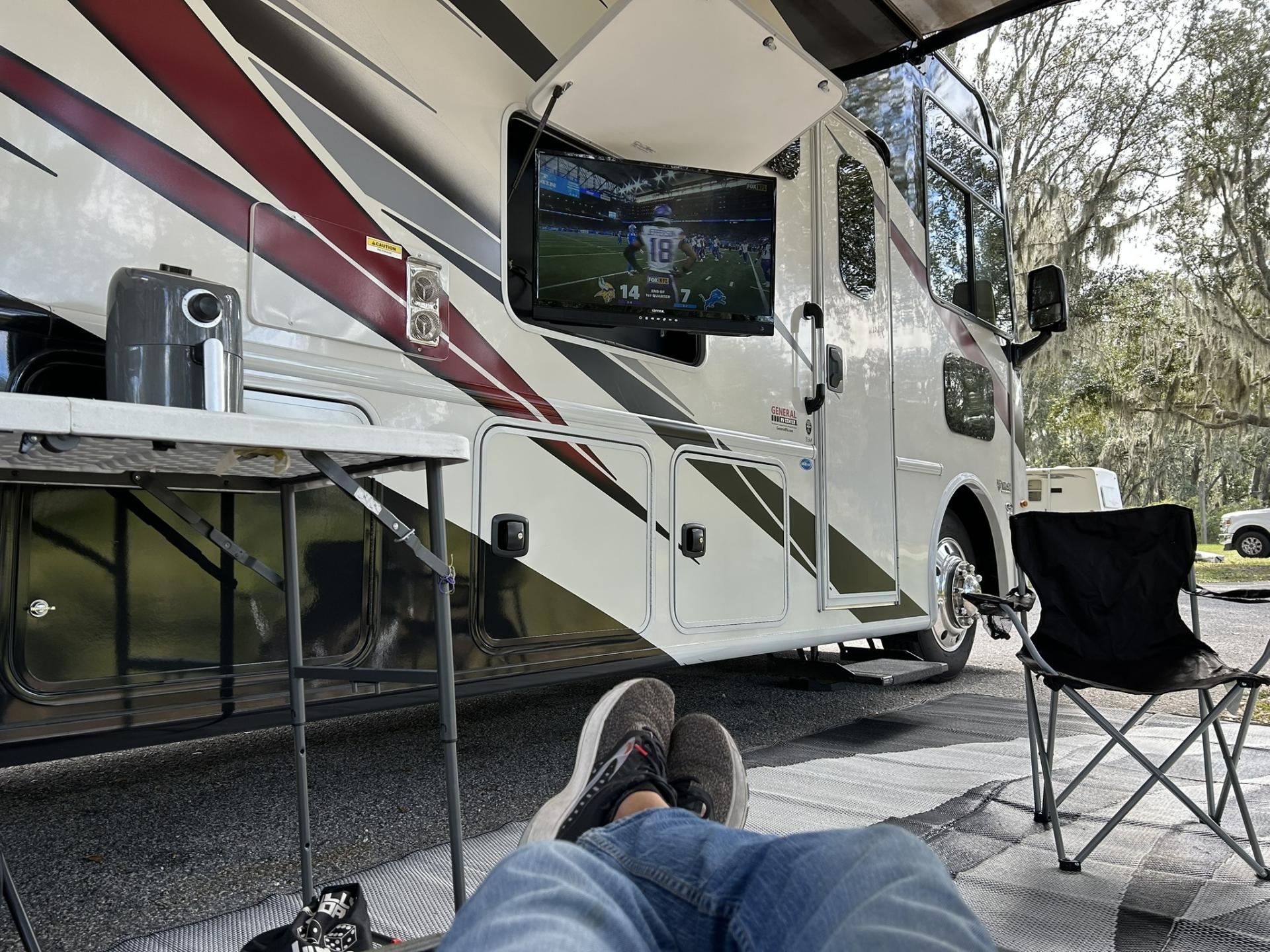 2023 THOR MOTOR COACH WINDSPORT 35M