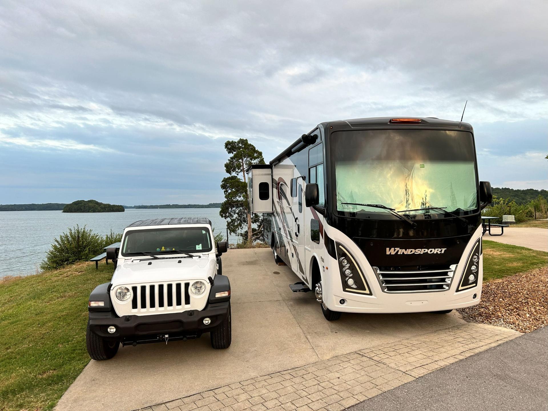 2023 THOR MOTOR COACH WINDSPORT 35M