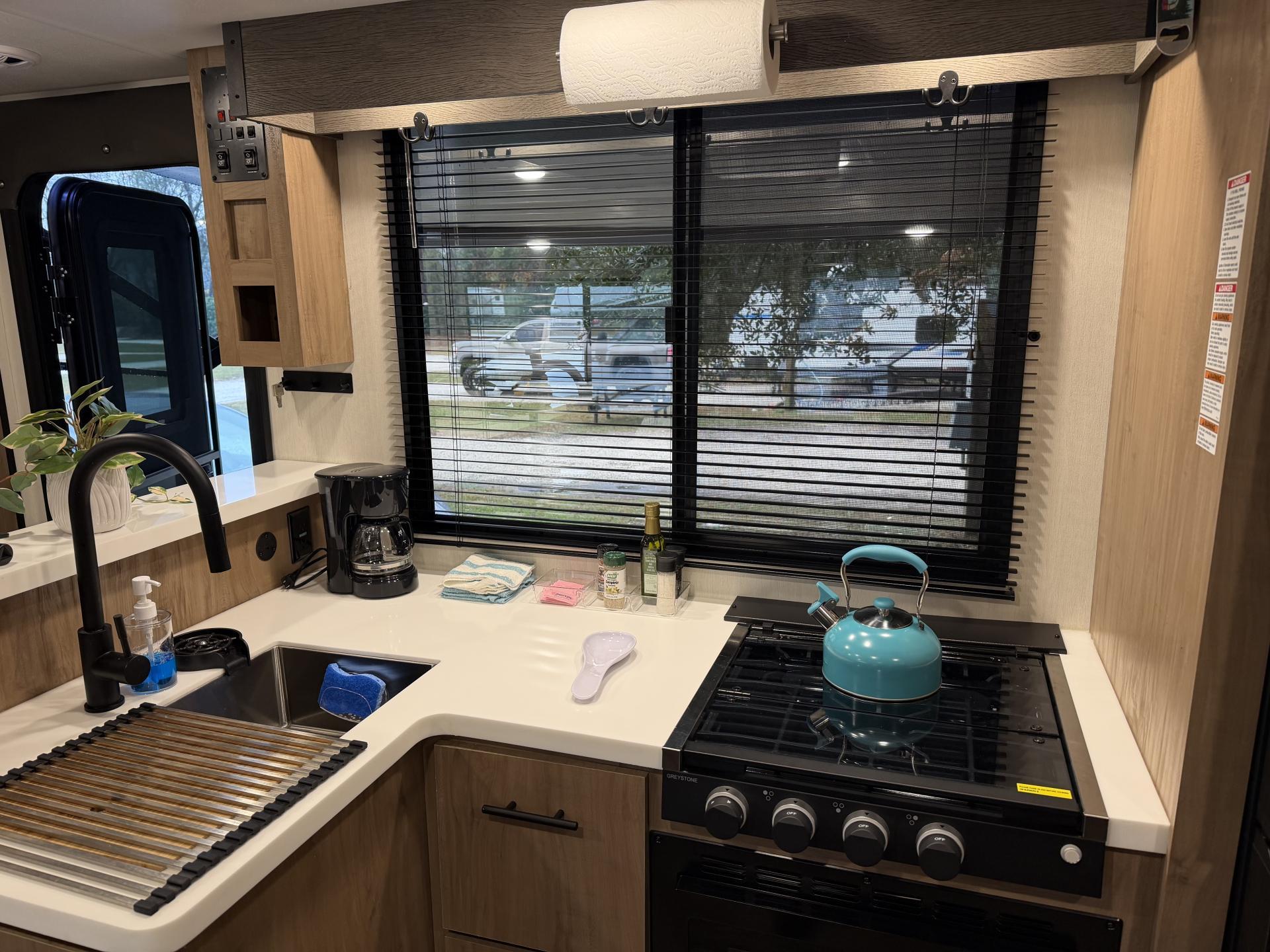 2025 FOREST RIVER CAMPSITE ULTRA 26CJL