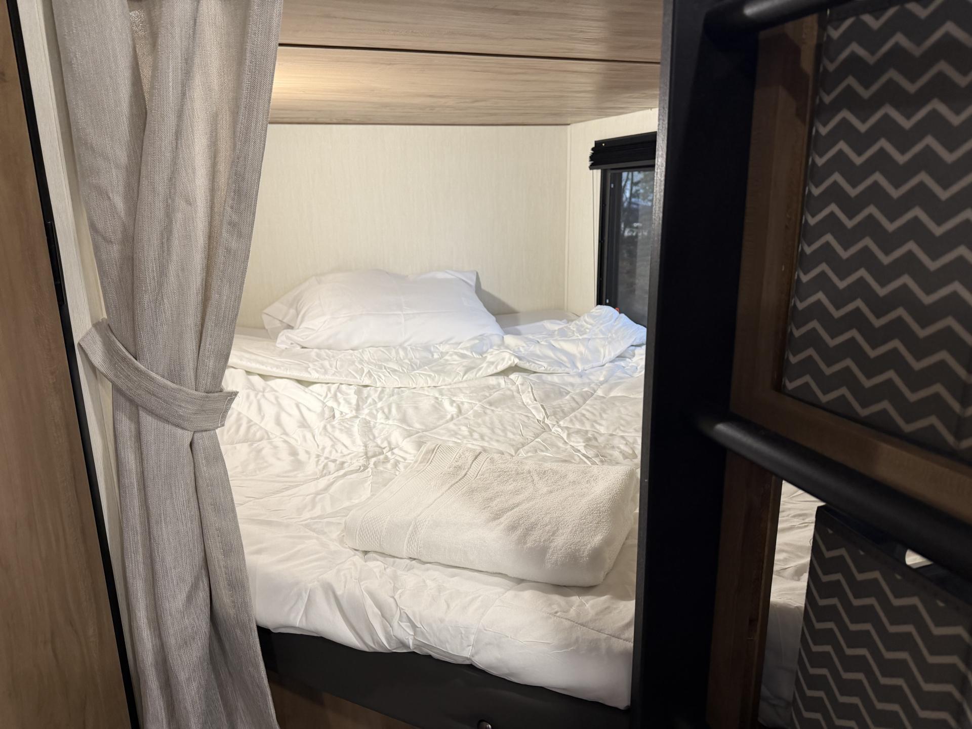 2025 FOREST RIVER CAMPSITE ULTRA 26CJL