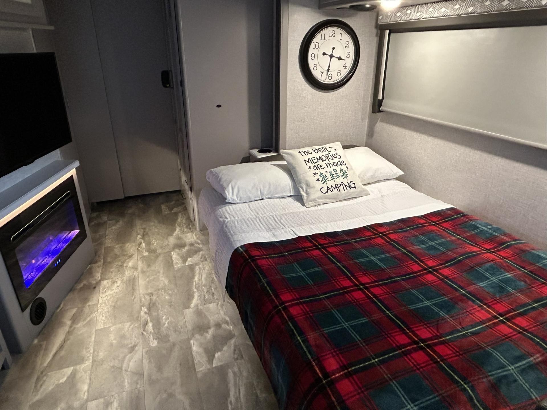 2023 THOR MOTOR COACH WINDSPORT 35M