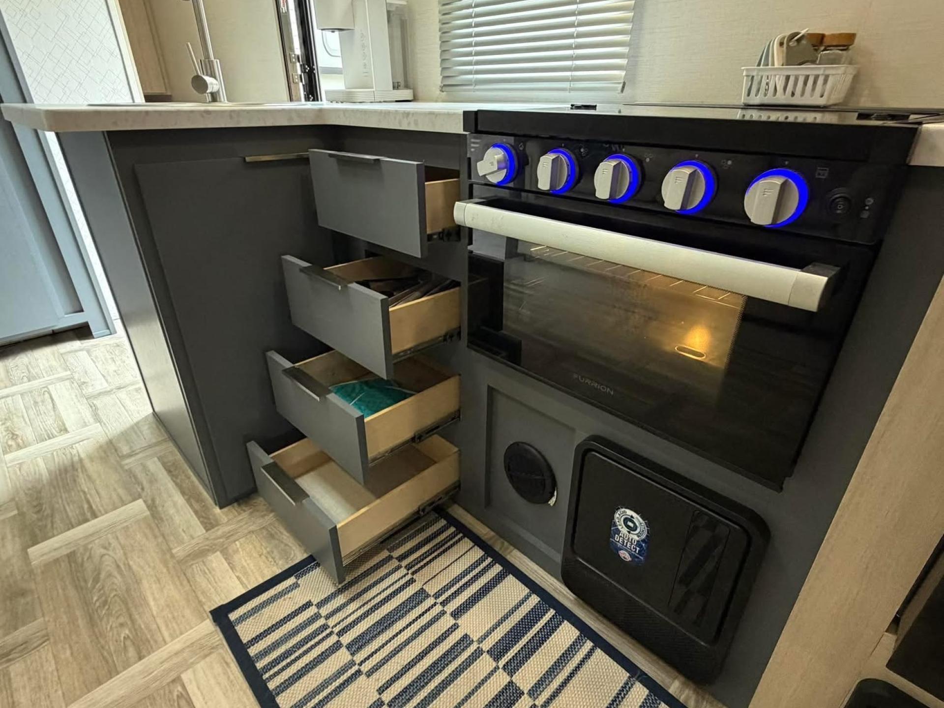 2025 PRIME TIME TRACER 308BRDLE