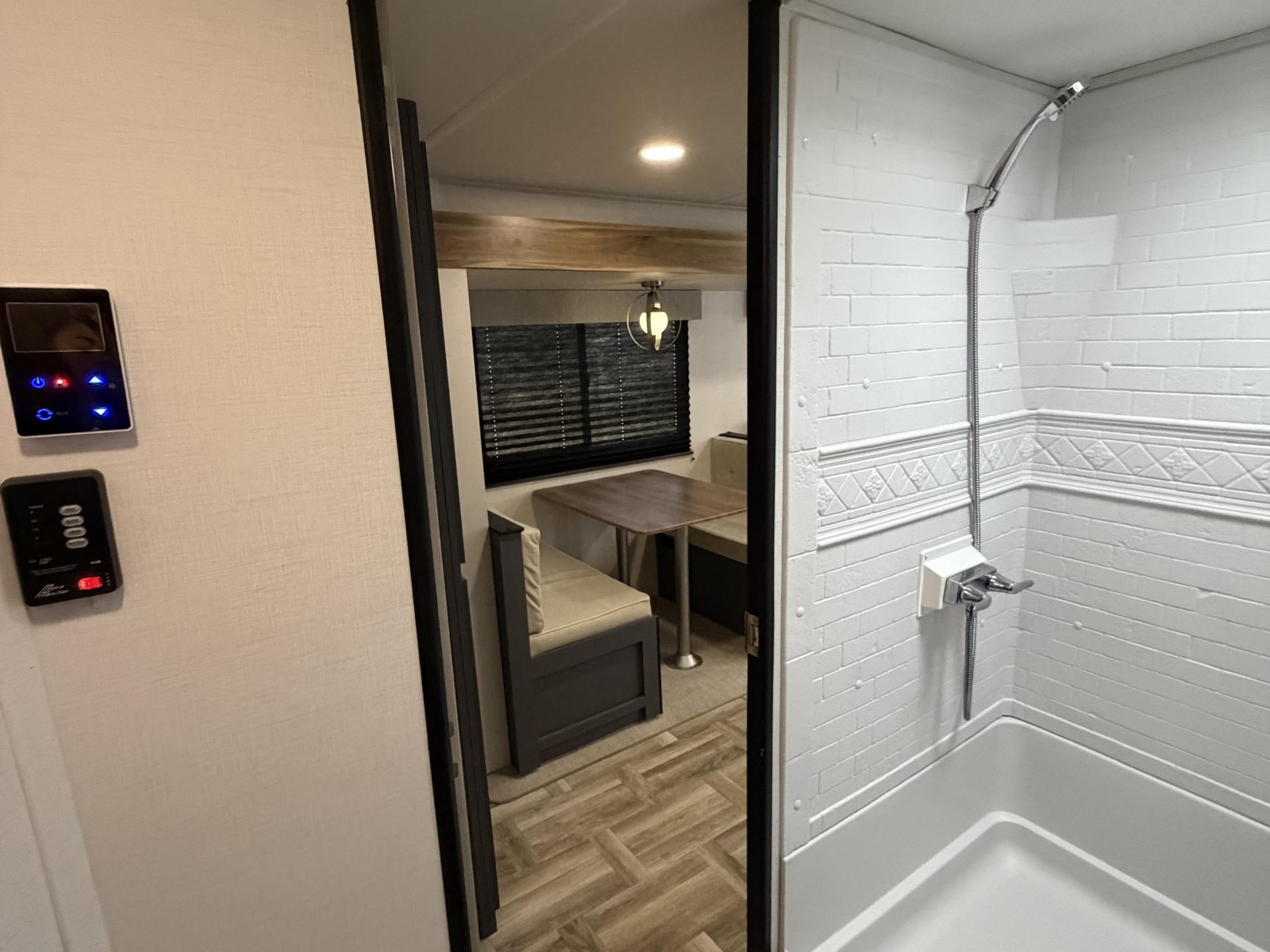 2025 PRIME TIME TRACER 308BRDLE