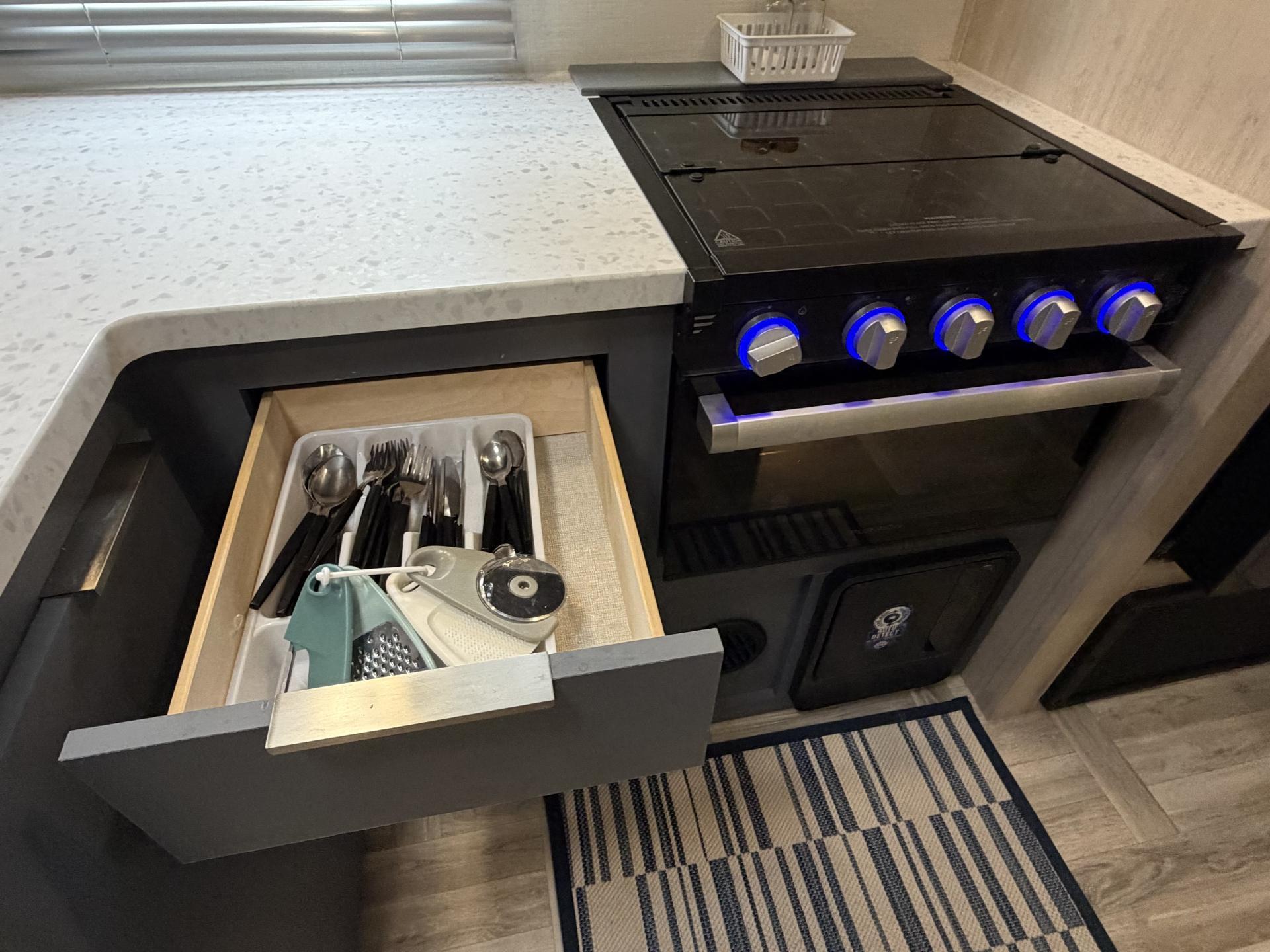 2025 PRIME TIME TRACER 308BRDLE