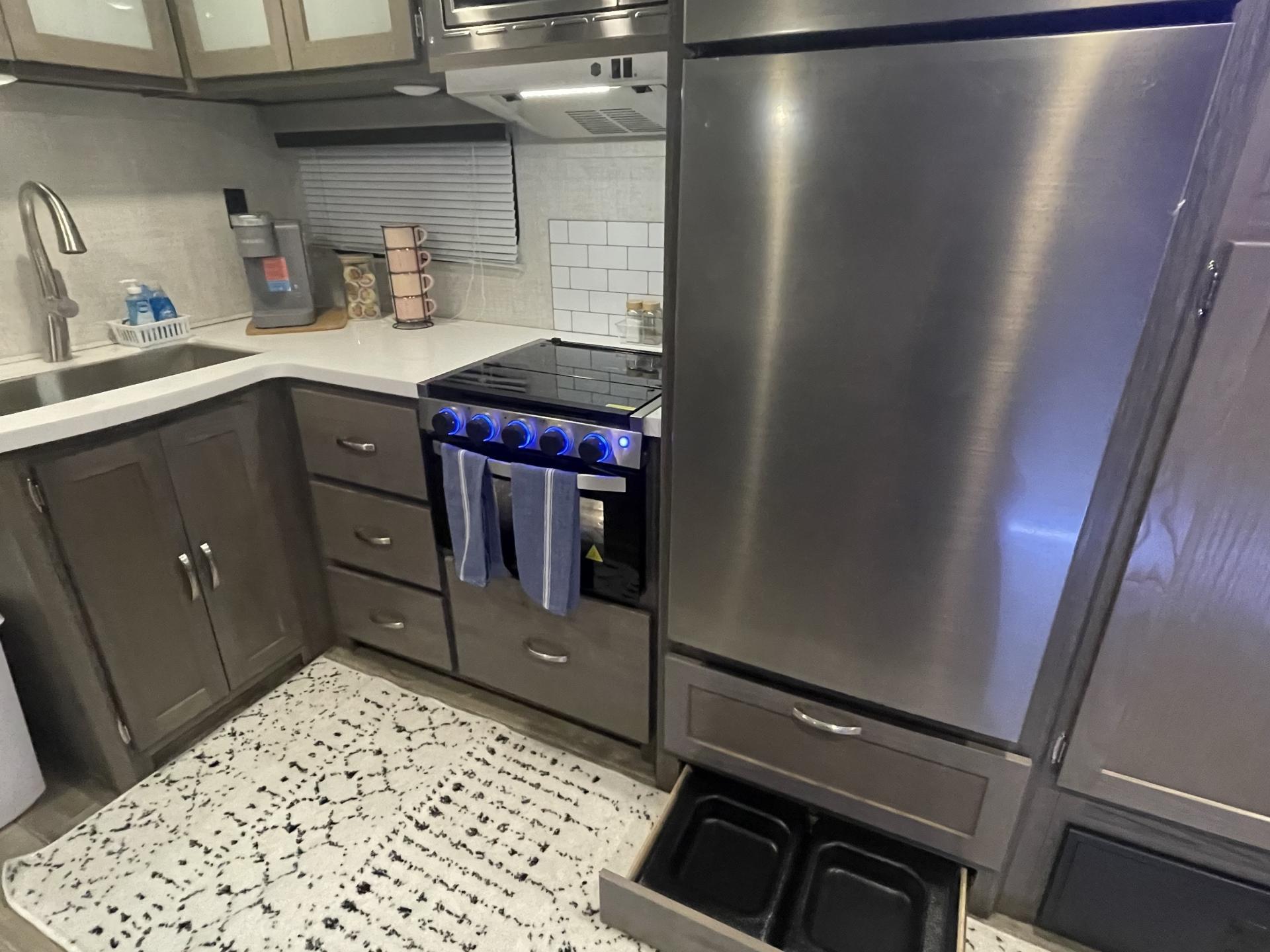 2023 GULF STREAM ENVISION 282BH