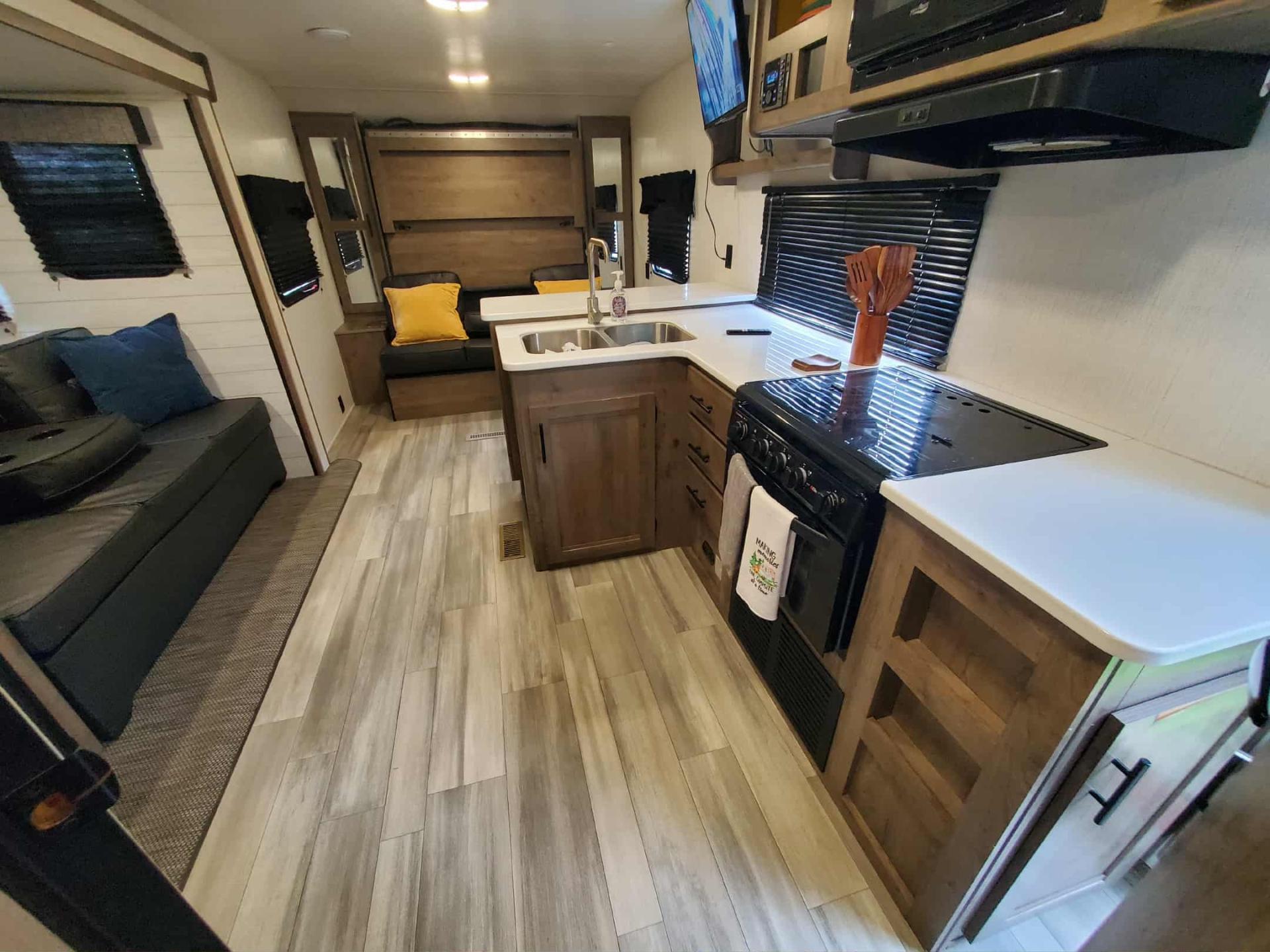 2023 HEARTLAND PIONEER RB215