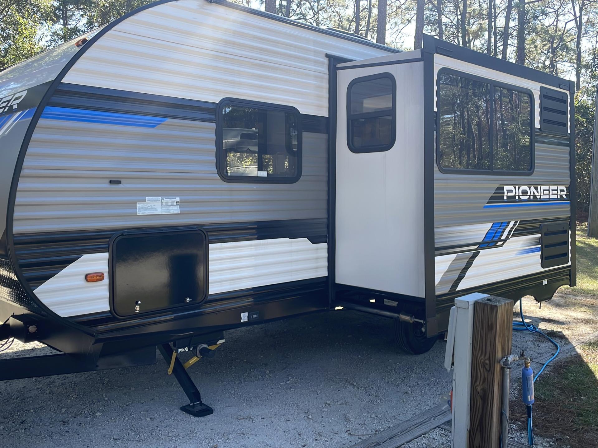 2023 HEARTLAND PIONEER RB215